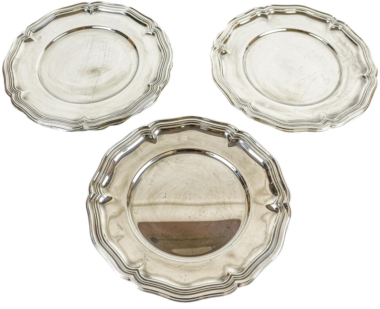 CONJUNTO DE 15 PLATOS DE RESPETO DEL ÚLTIMO CUARTO DEL S.XX