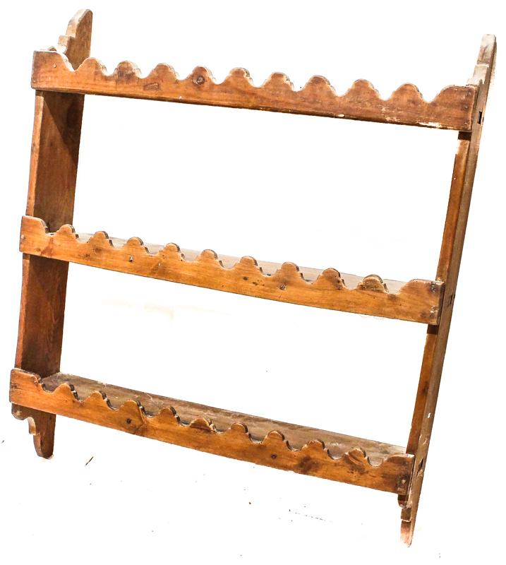 ESTANTERIA RUSTICA DE PARED, DE PPS. DEL S.XX