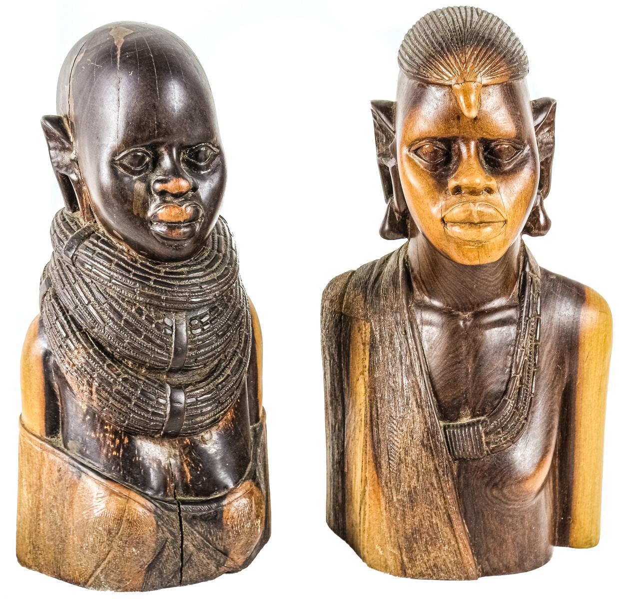 PAREJA DE BUSTOS AFRICANOS DE MEDIADOS DEL S.XX