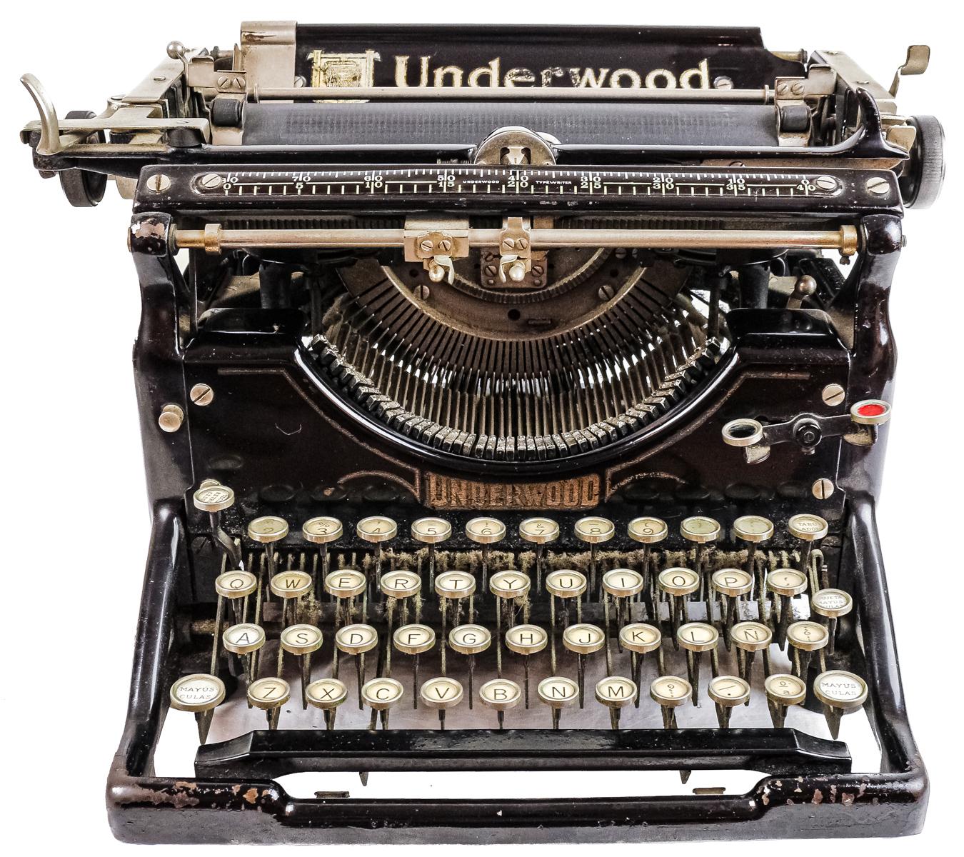 MÁQUINA DE ESCRIBIR UNDERWOOD