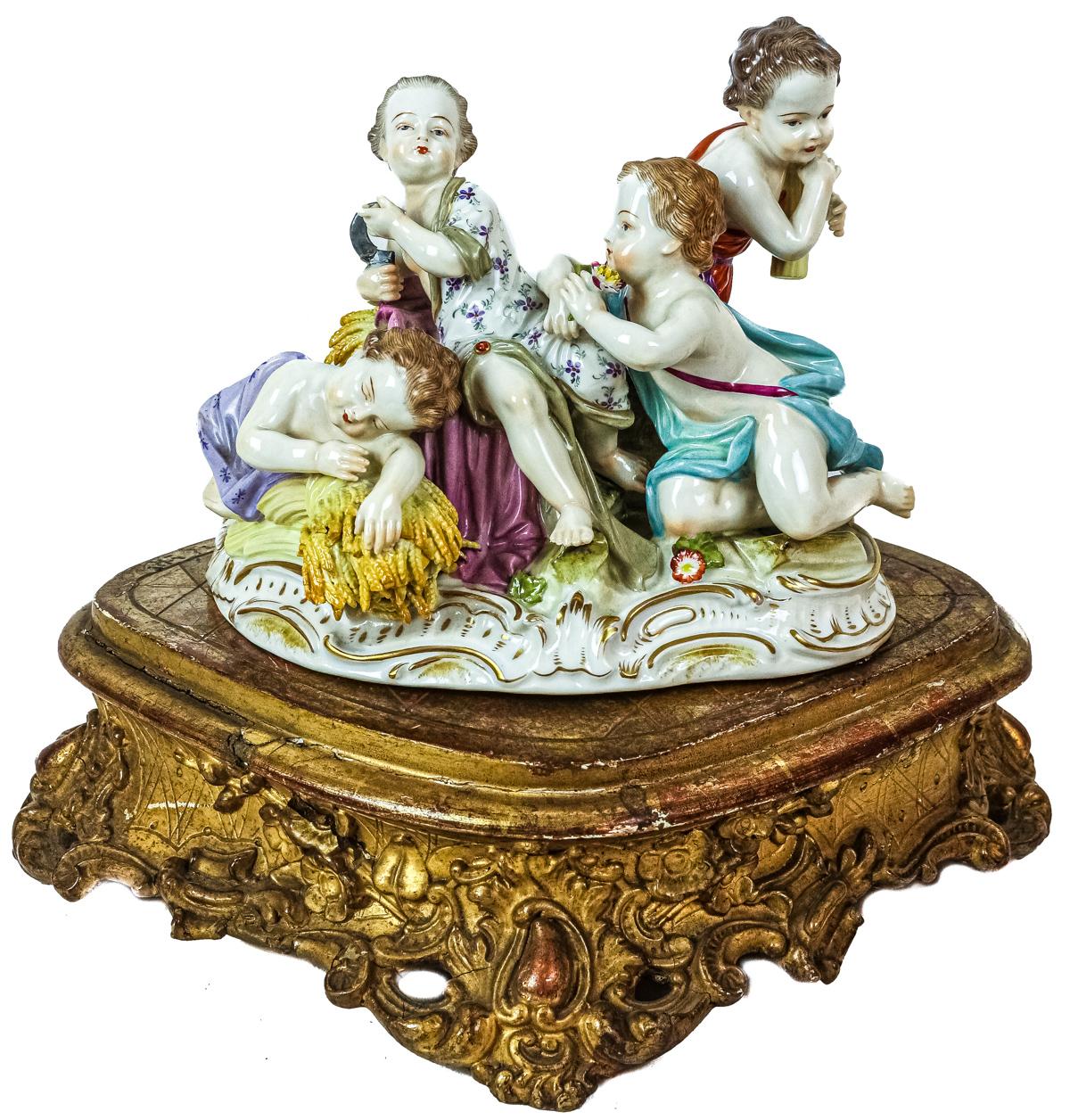 FIGURA EN PORCELANA DE DRESDEN DE MEDIADOS DEL S.XX