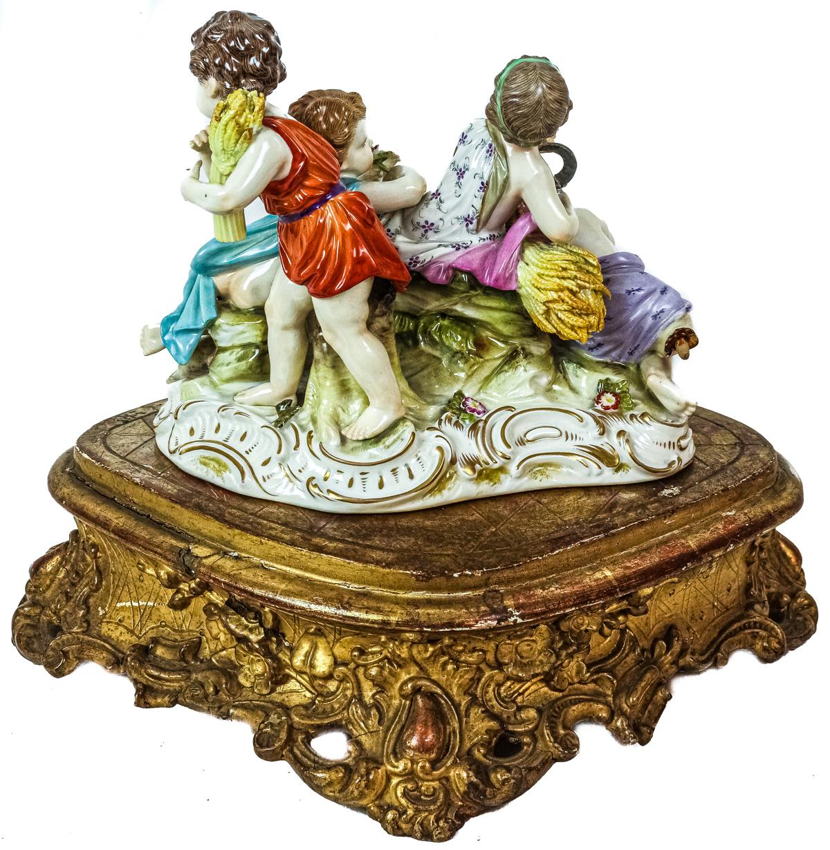 FIGURA EN PORCELANA DE DRESDEN DE MEDIADOS DEL S.XX