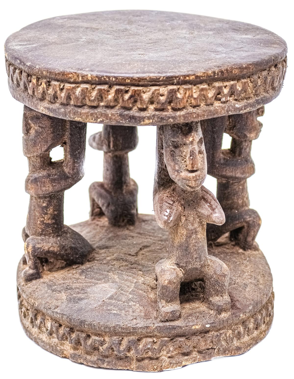 TABURETE AFRICANO DE LA PRIMERA MITAD S. XX