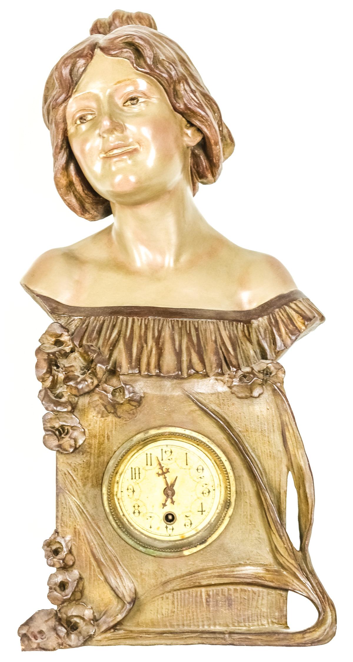 RELOJ DE TERRACOTA POLICROMADA DEL PRIMER CUARTO DE SIGLO XX