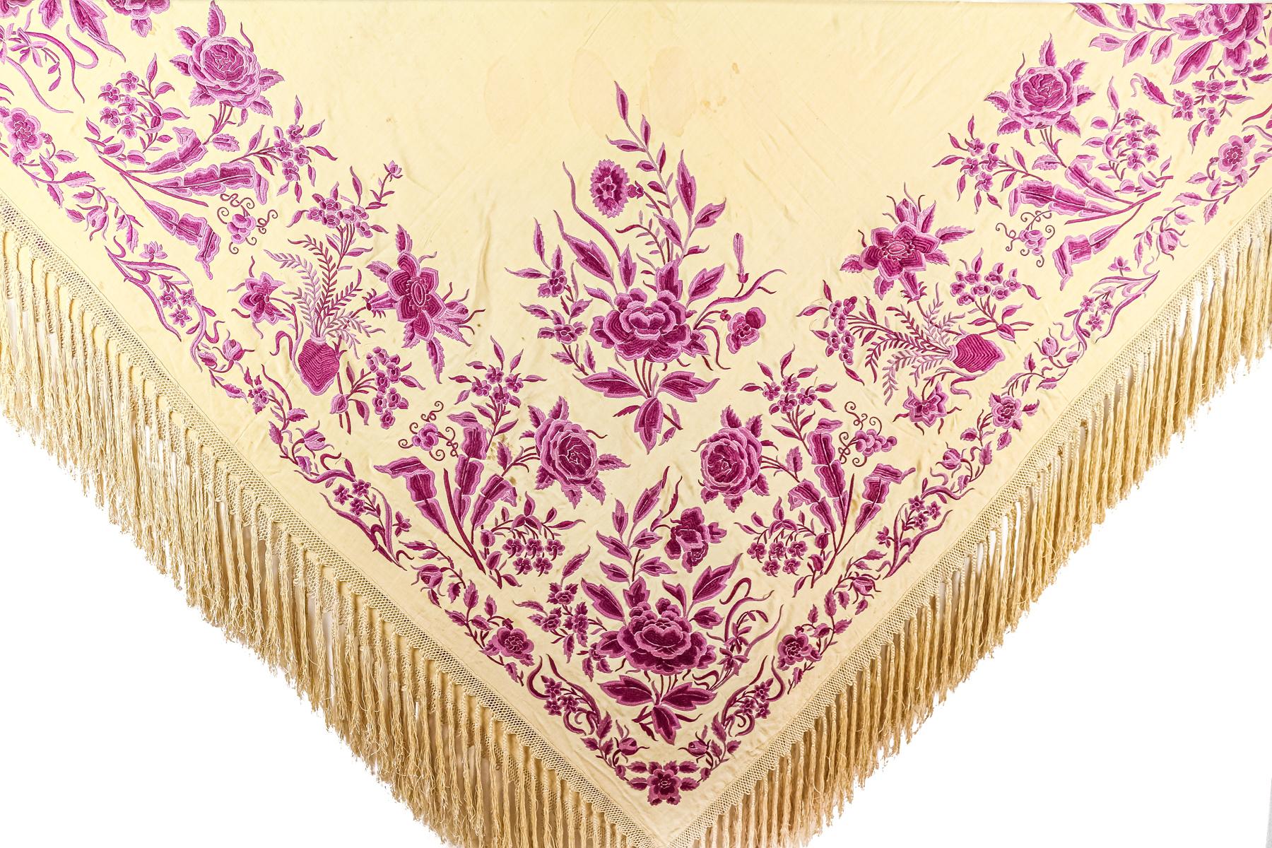 MANTÓN DE MANILA DE LA PRIMERA MITAD DE SIGLO XX