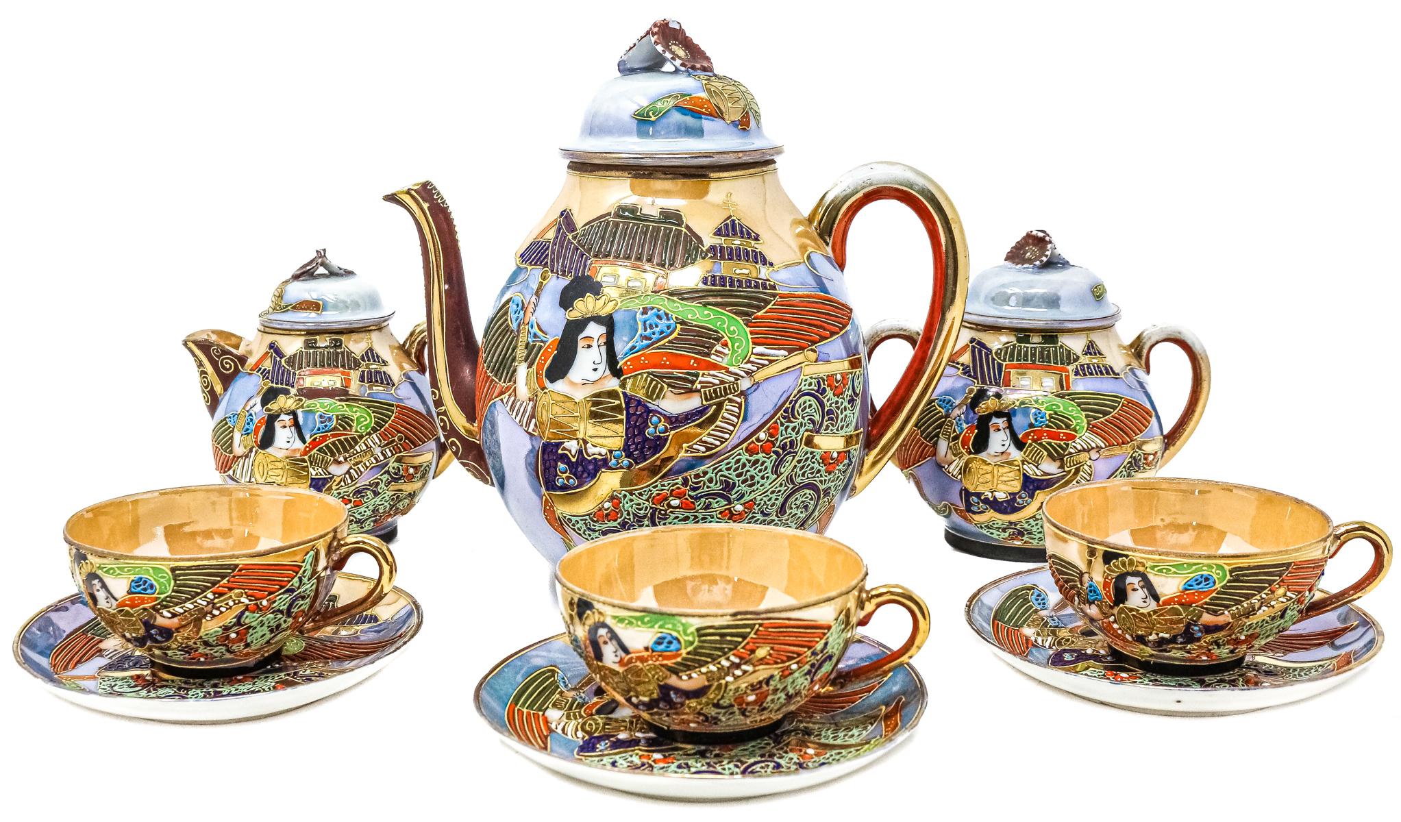 JUEGO DE TÉ EN PORCELANA JAPONESA