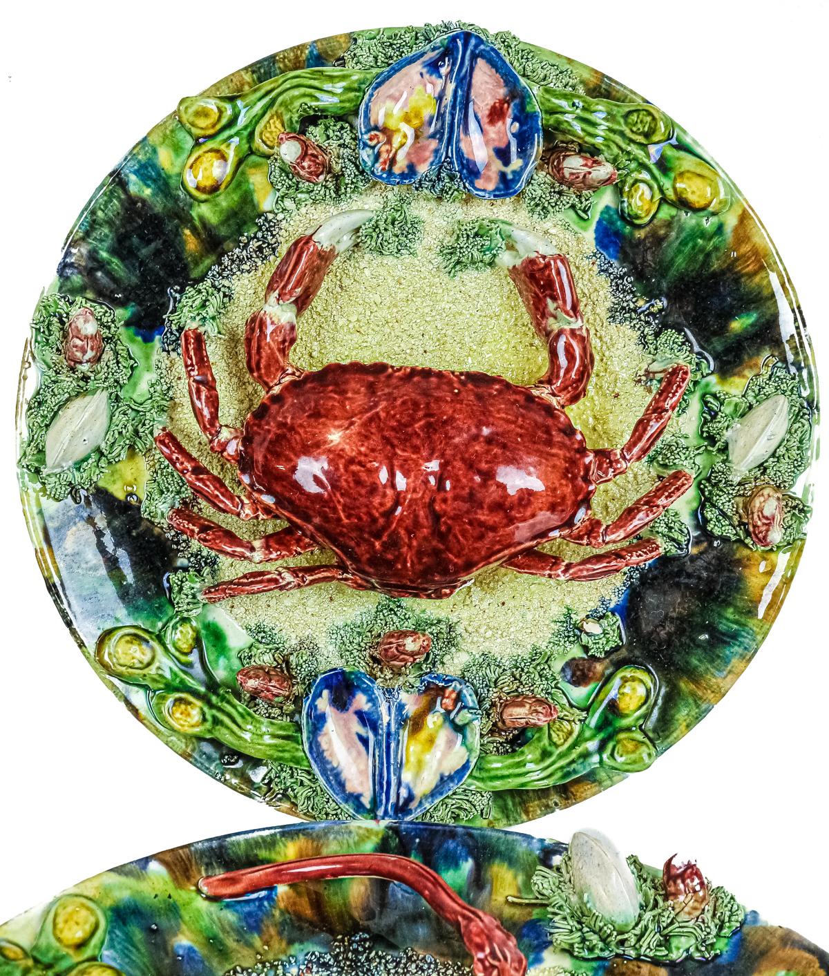 CUATRO PLATOS DECORATIVOS EN CERÁMICA ESMALTADA AÑOS 60