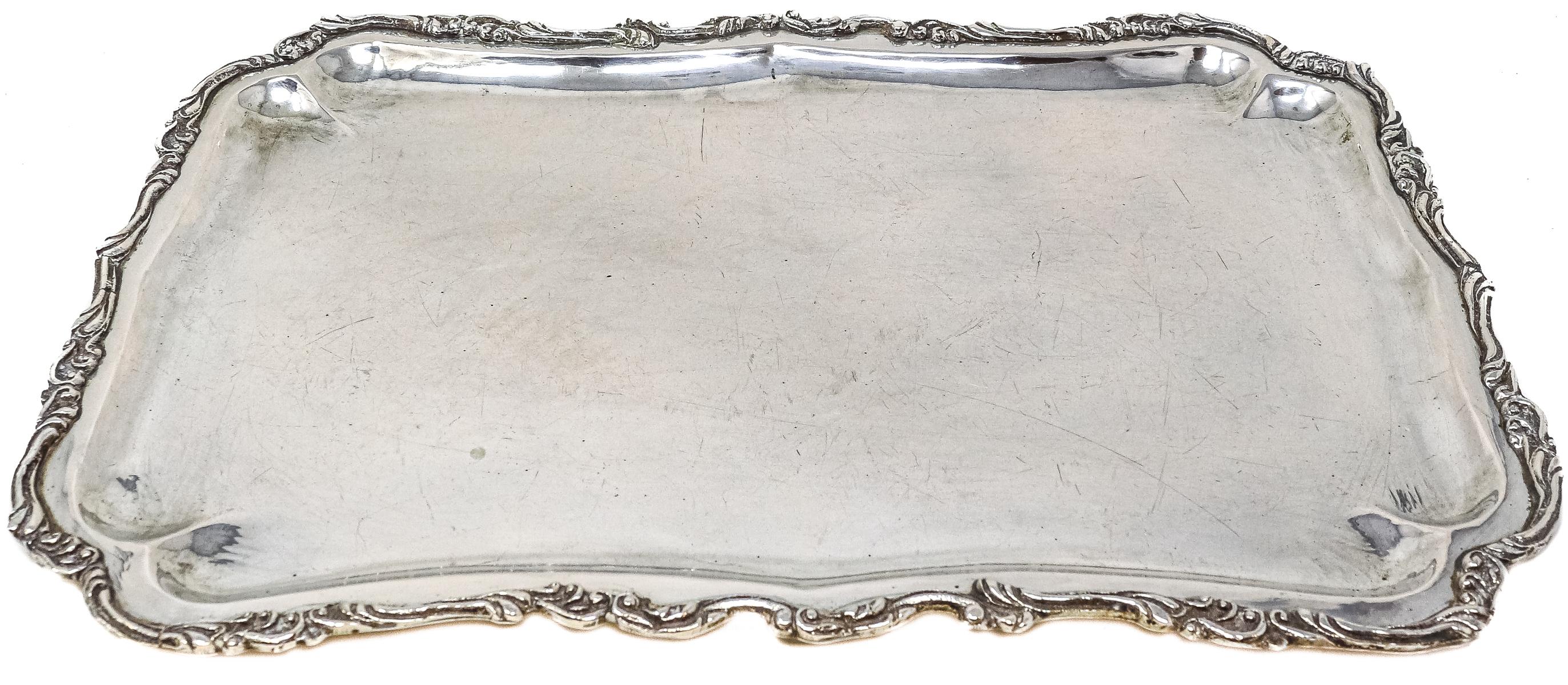 DOS BANDEJAS DE PLATA DE FORMA RECTANGULAR