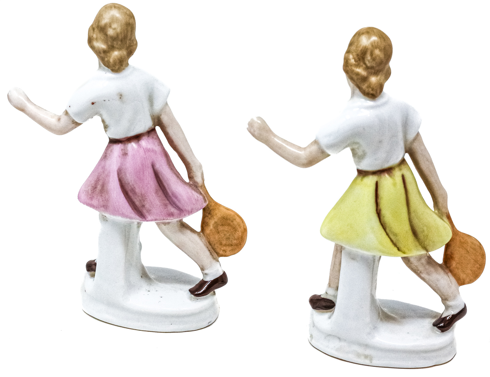DOS FIGURAS EN PORCELANA "TENISTAS"