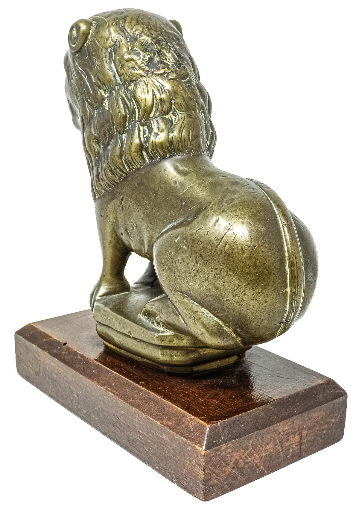 FIGURA EN BRONCE DE MEDIADOS DEL S.XX