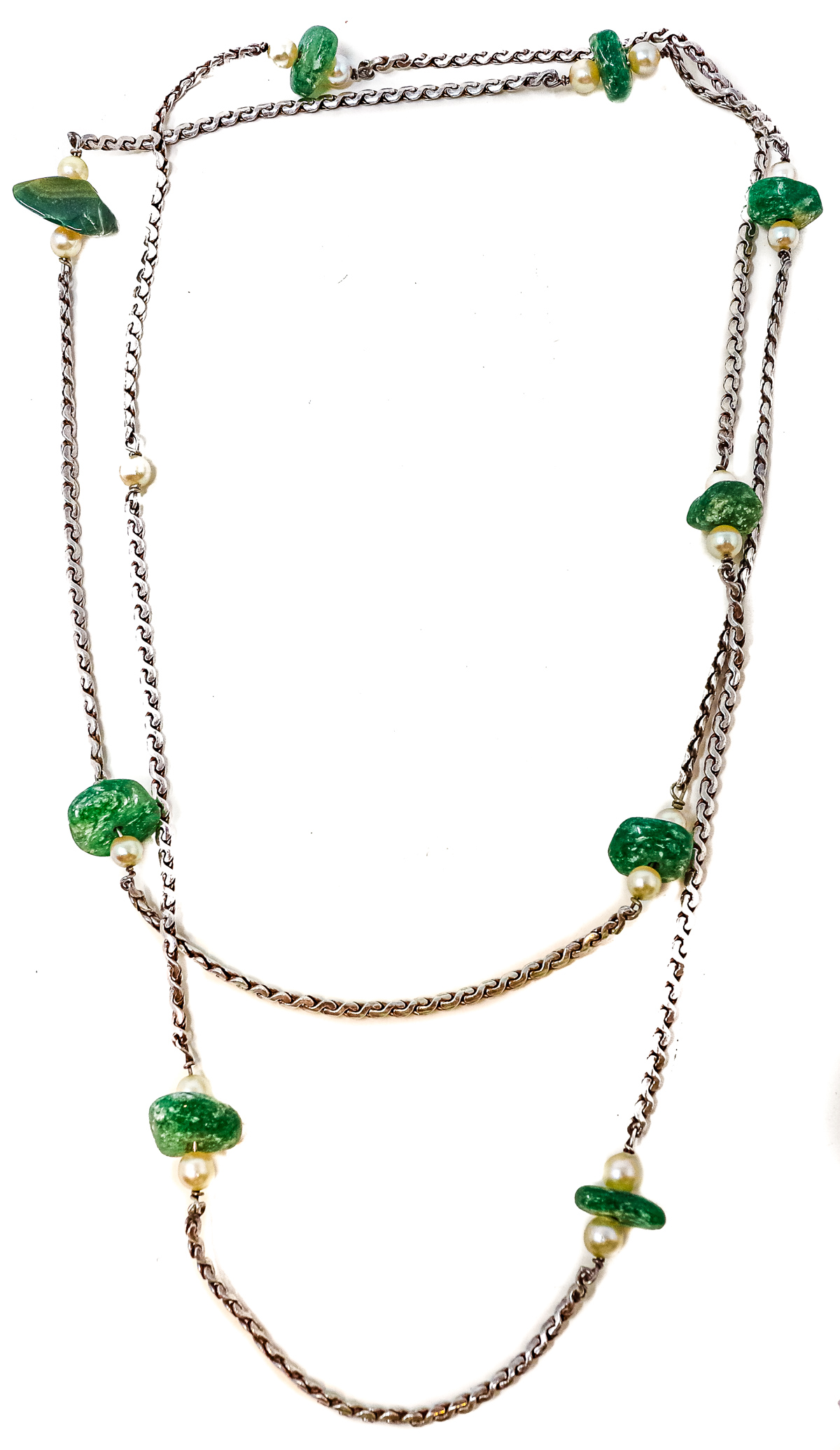 COLLAR LARGO CON JADE Y PERLAS