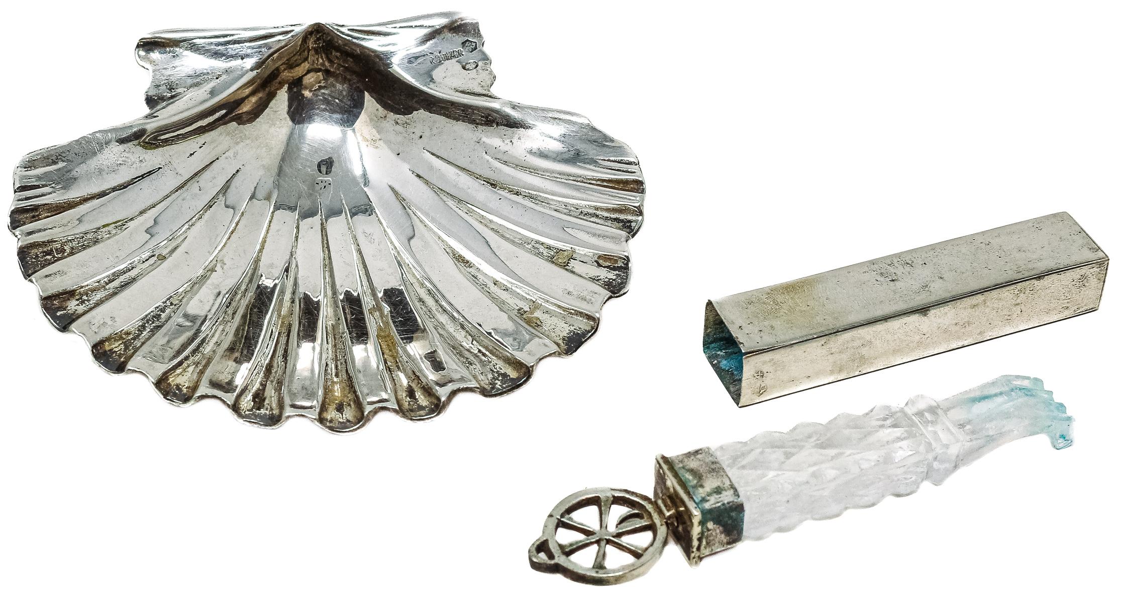 CONCHA BAUTISMAL Y CRISTAL DE ROCA