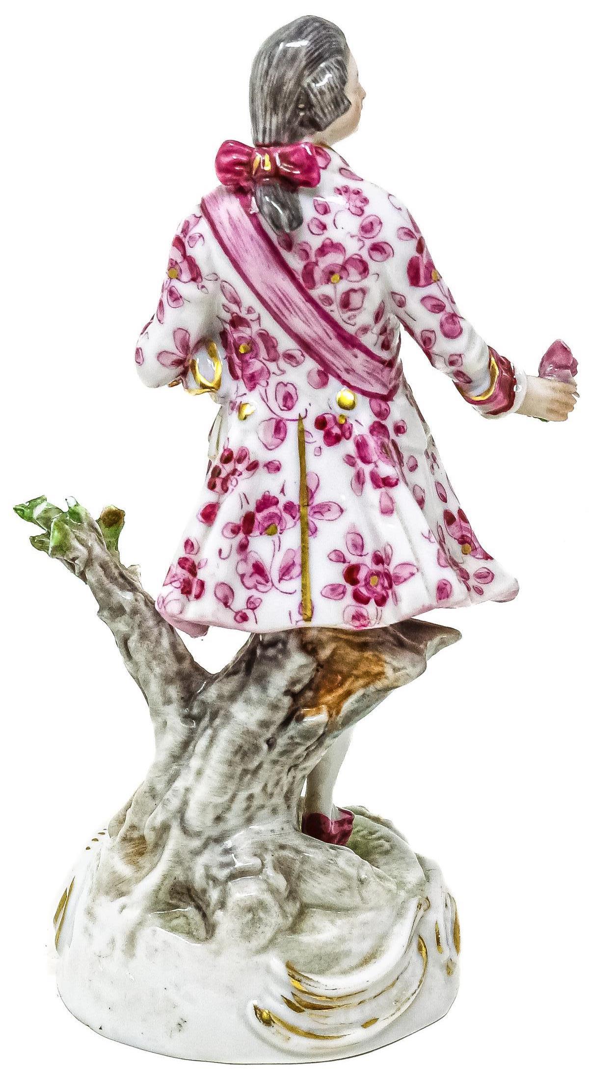 FIGURA EN PORCELANA ALEMANA DEL PRIMER TERCIO DEL S.XX