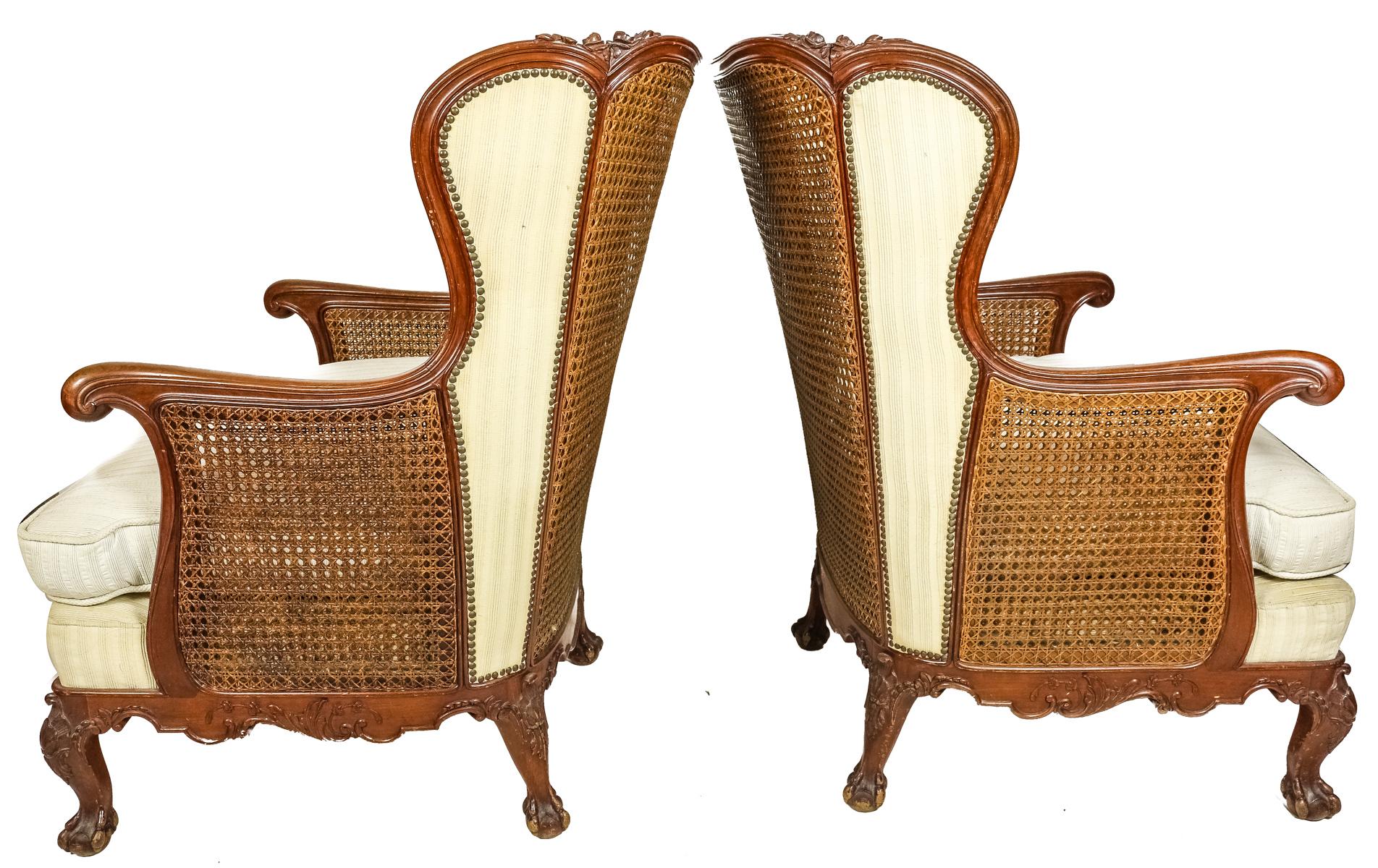 PAREJA DE SILLONES DE MEDIADOS DEL S.XX