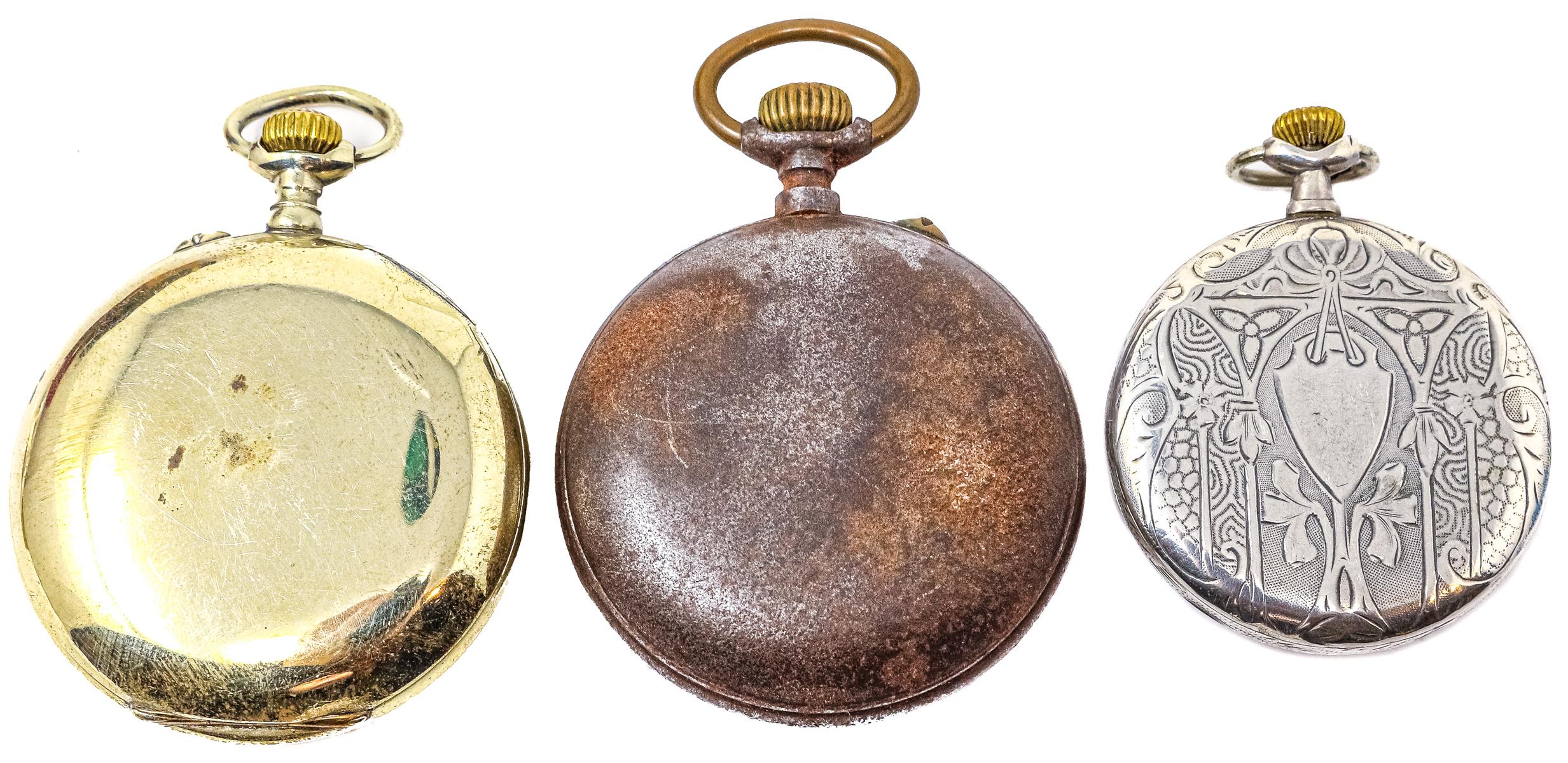 TRES RELOJES DE BOLSILLO DE PPS. DEL S.XX