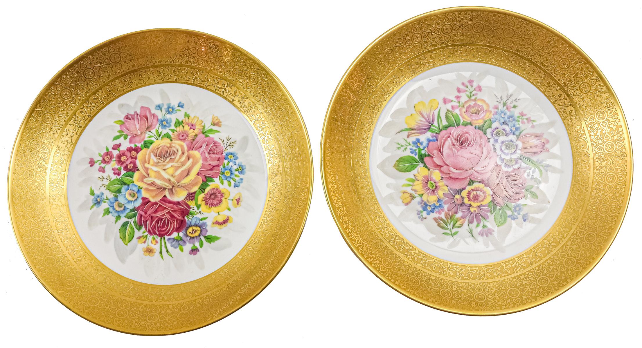 PAREJA DE PLATOS DECORATIVOS DE MEDIADOS S.XX