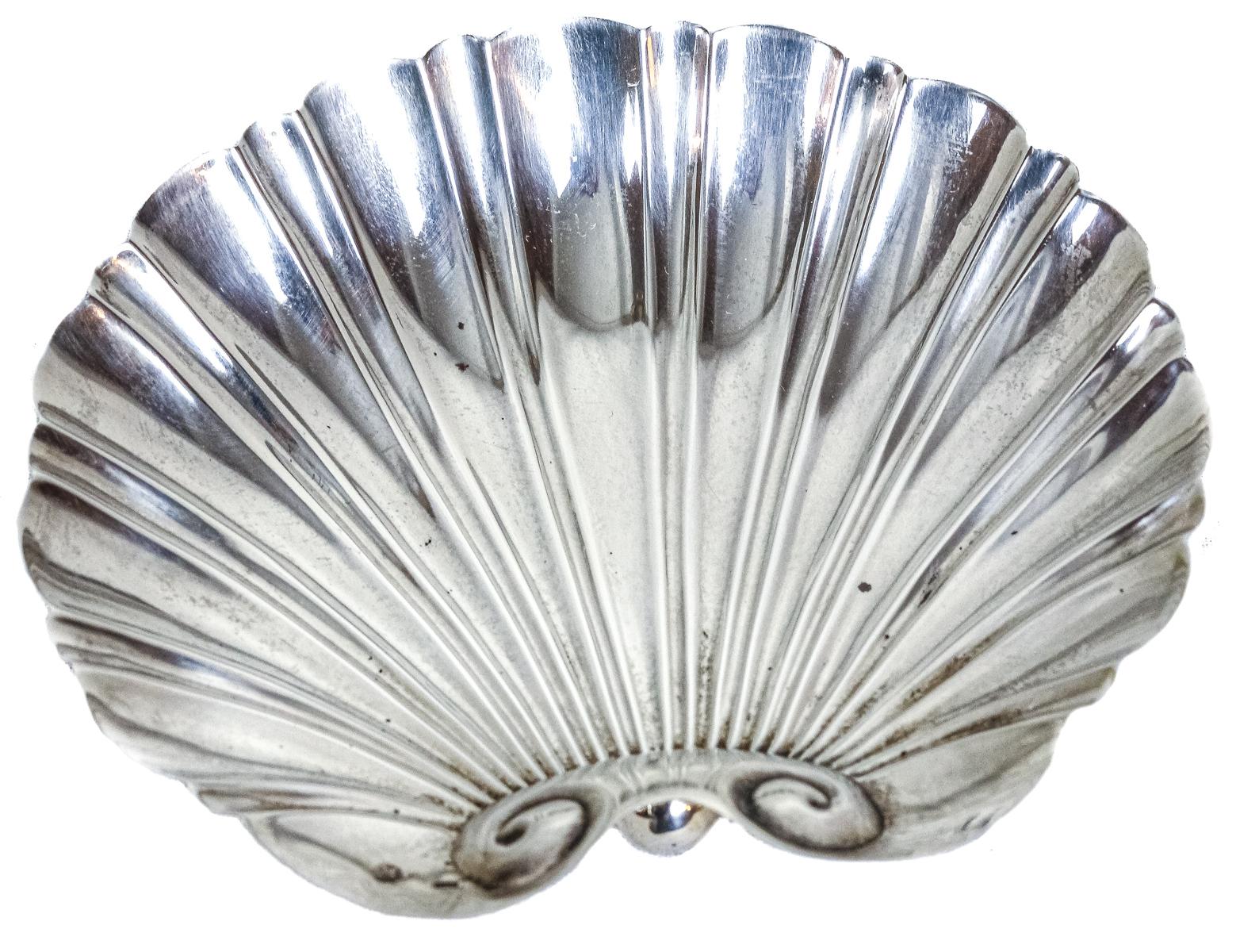 CONCHA EN PLATA DE MEDIADOS DEL S.XX