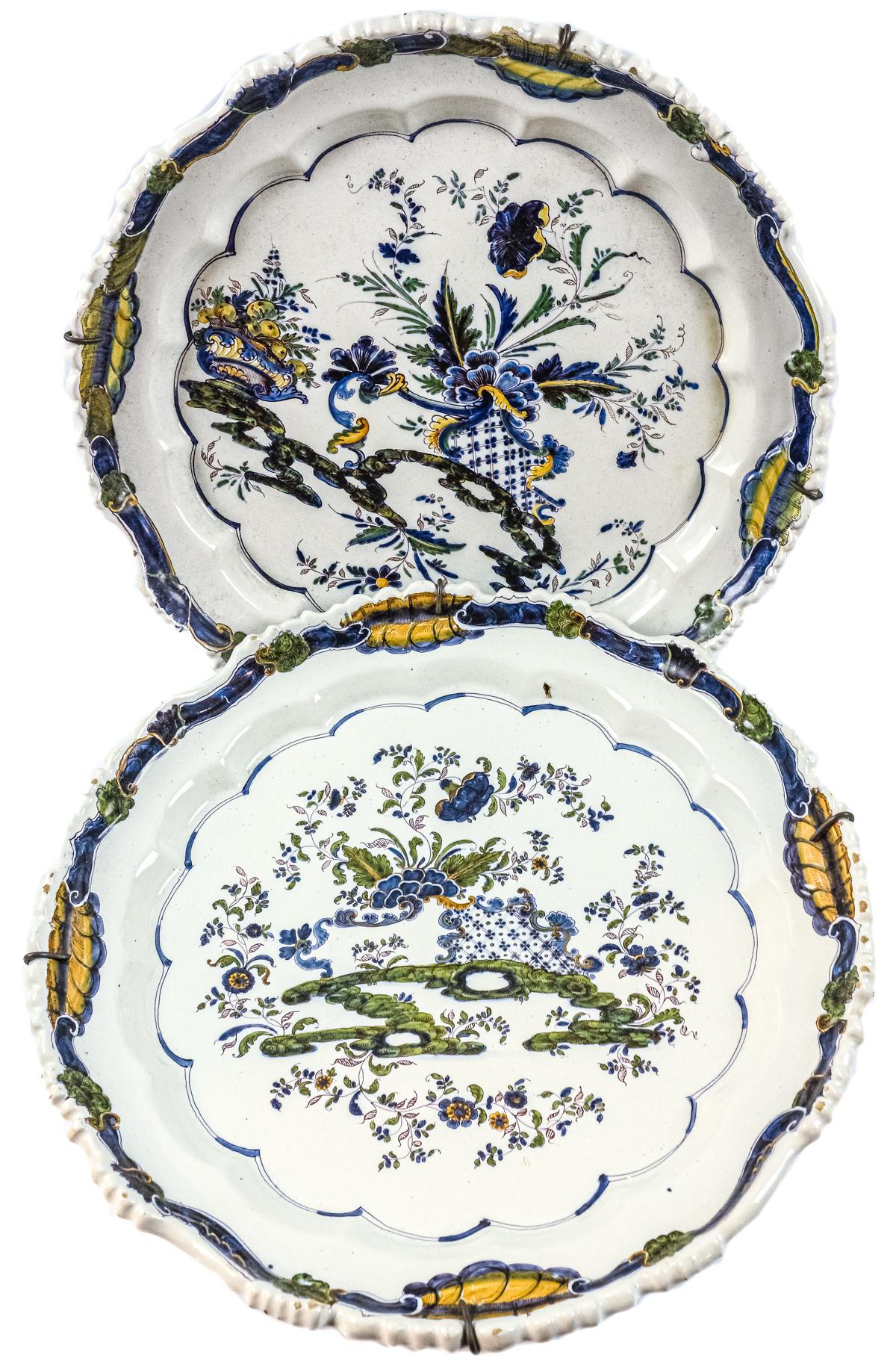 PAREJA DE PLATOS EN PORCELANA FRANCESA  PRINCIPIOS DEL S.XX