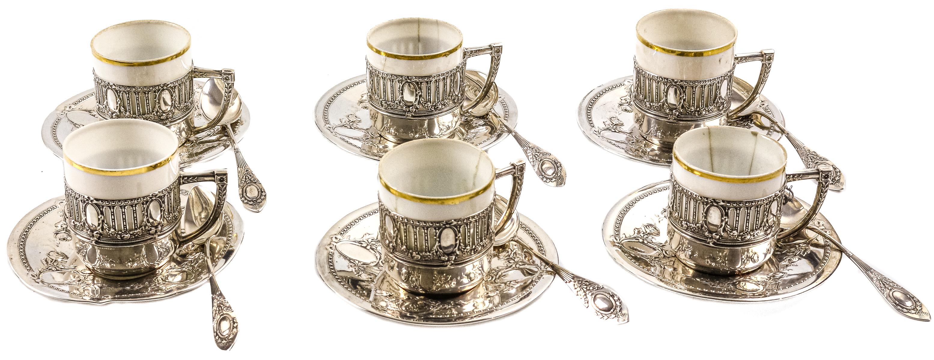SEIS TAZAS CON PLATO Y CUCHARILLAS EN PLATA AÑOS 20