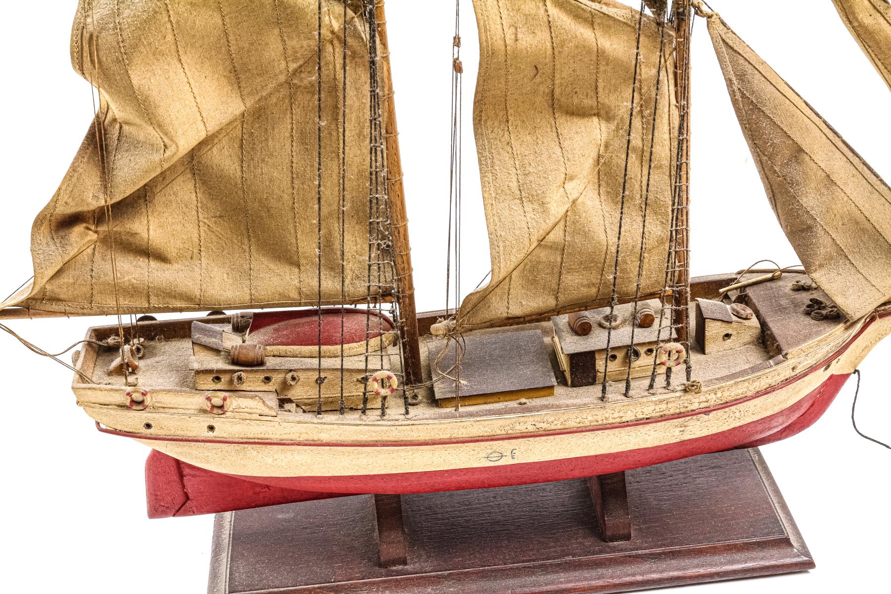 MAQUETA DE BARCO VELERO