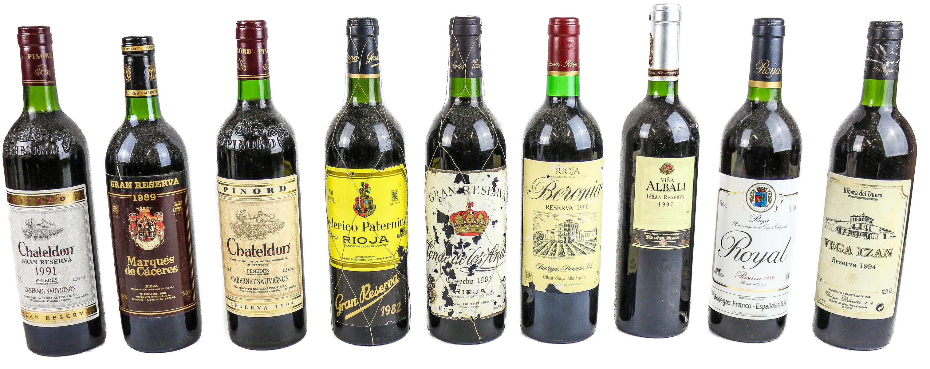 NUEVE BOTELLAS DE VINO