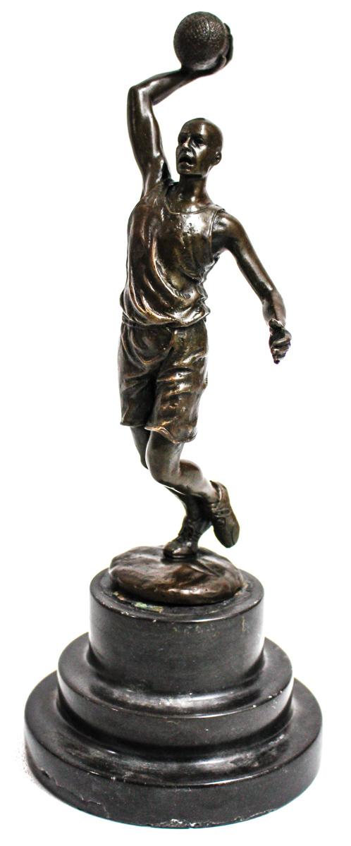 "JUGADOR DE BASQUET"