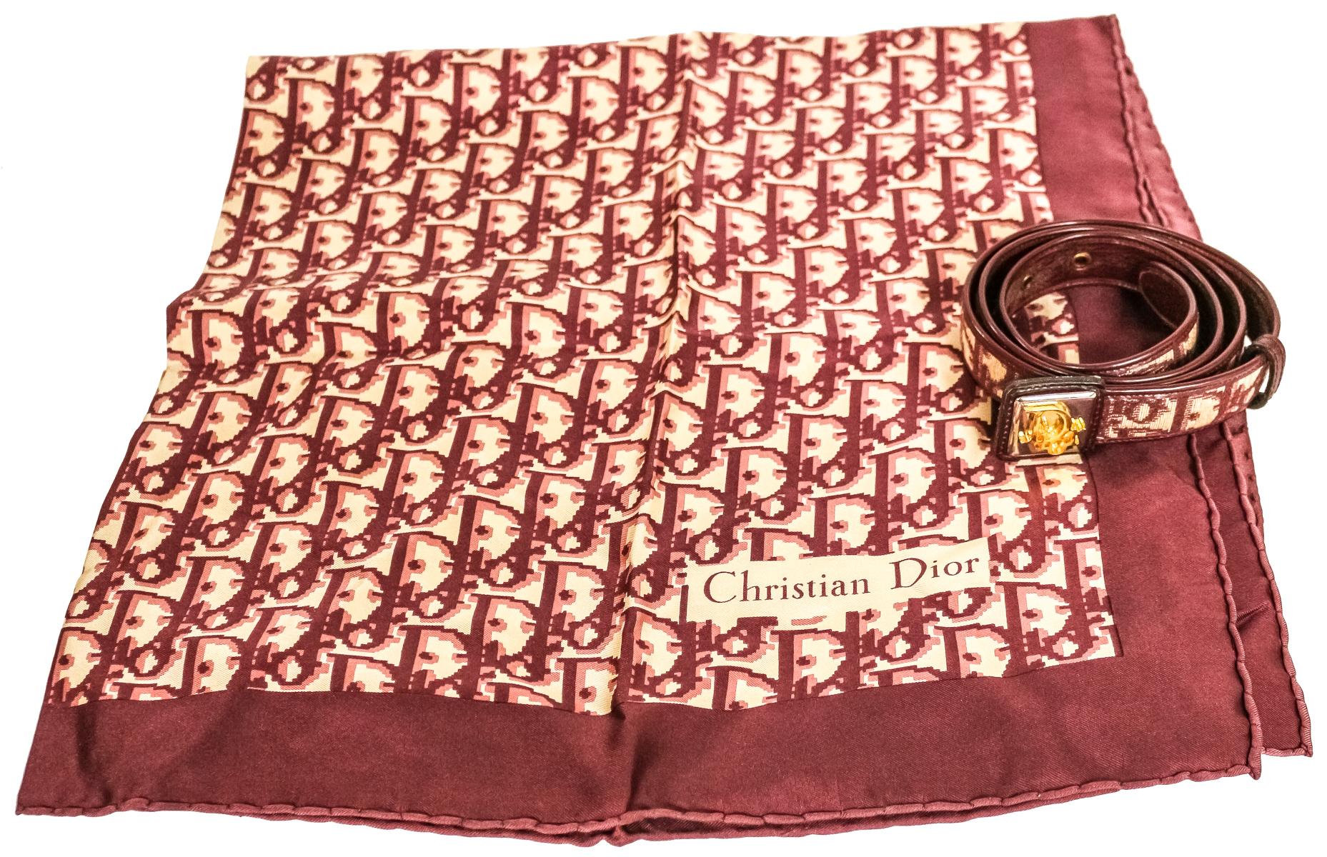 PAÑUELO Y CINTURÓN "CHRISTIAN DIOR"