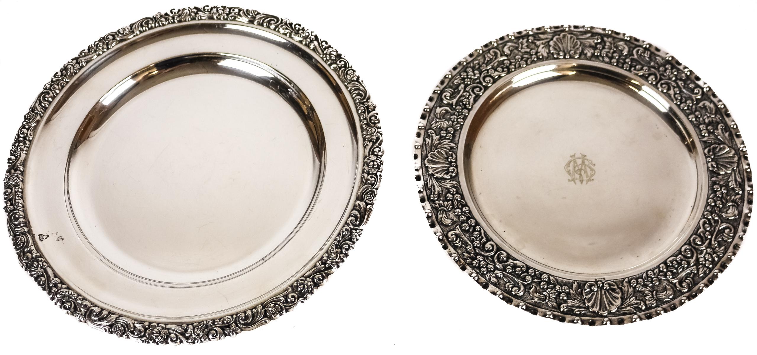 DOS PLATOS EN PLATA DE MEDIADOS DEL S.XX