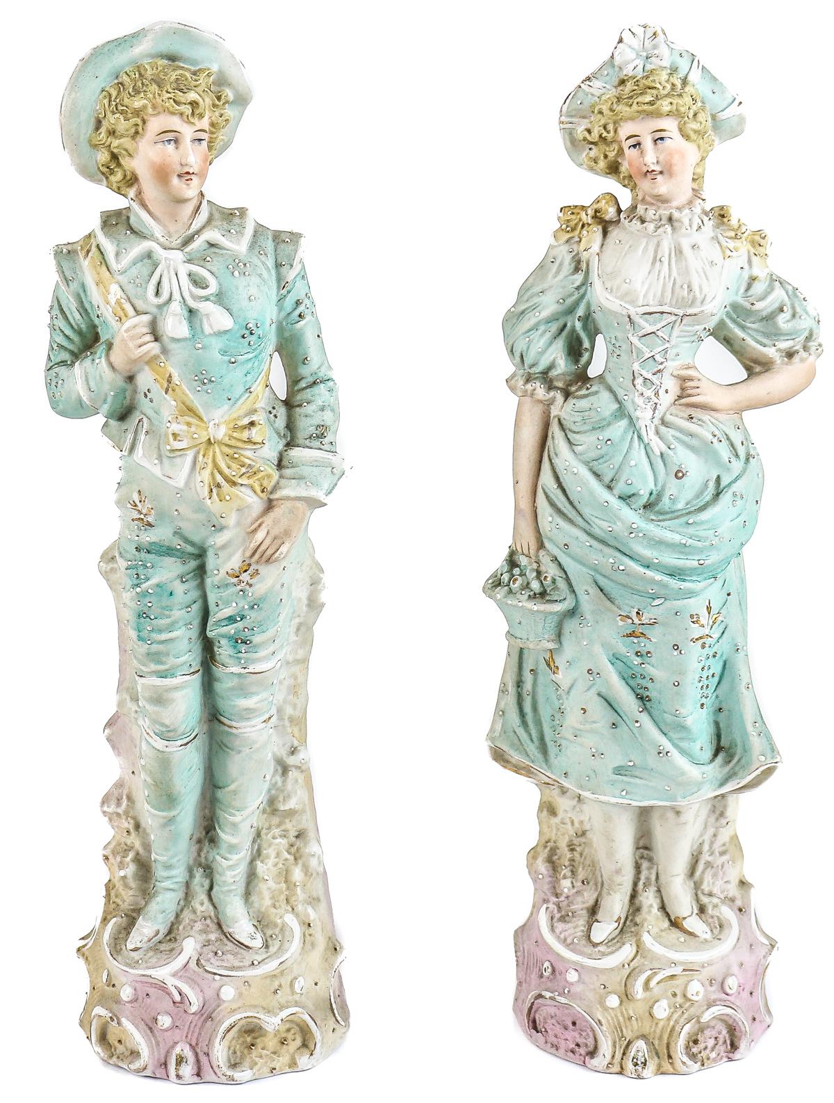 PAREJA DE FIGURAS EN BISCUIT DEL PRIMER TERCIO DEL S.XX