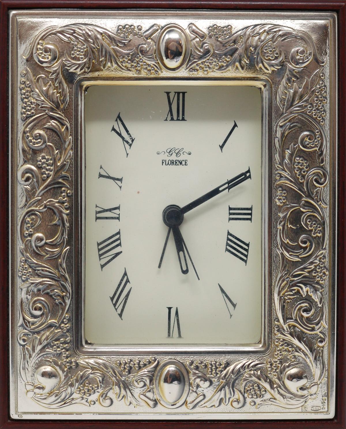 RELOJ DESPERTADOR DE SOBREMESA.