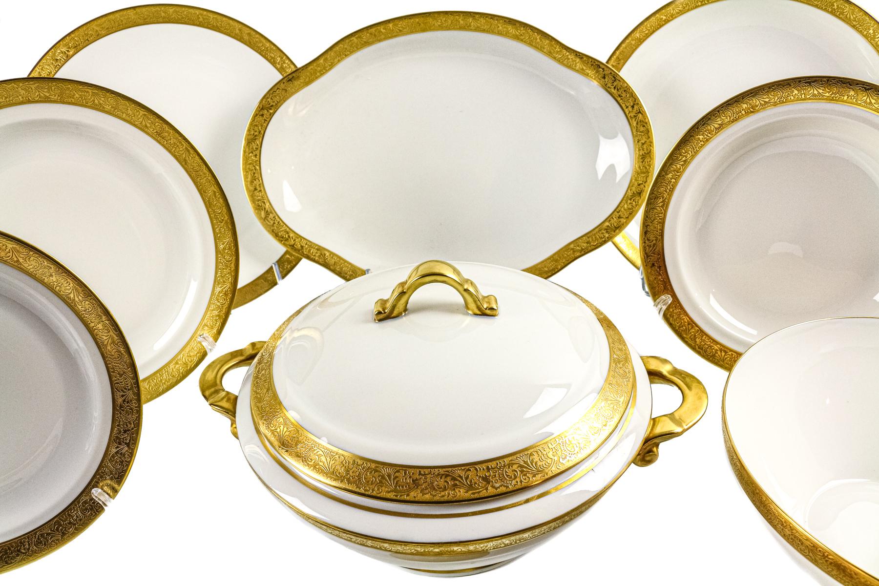 VAJILLA PARA 12 SERVICIOS EN PORCELANA DE LIMOGES