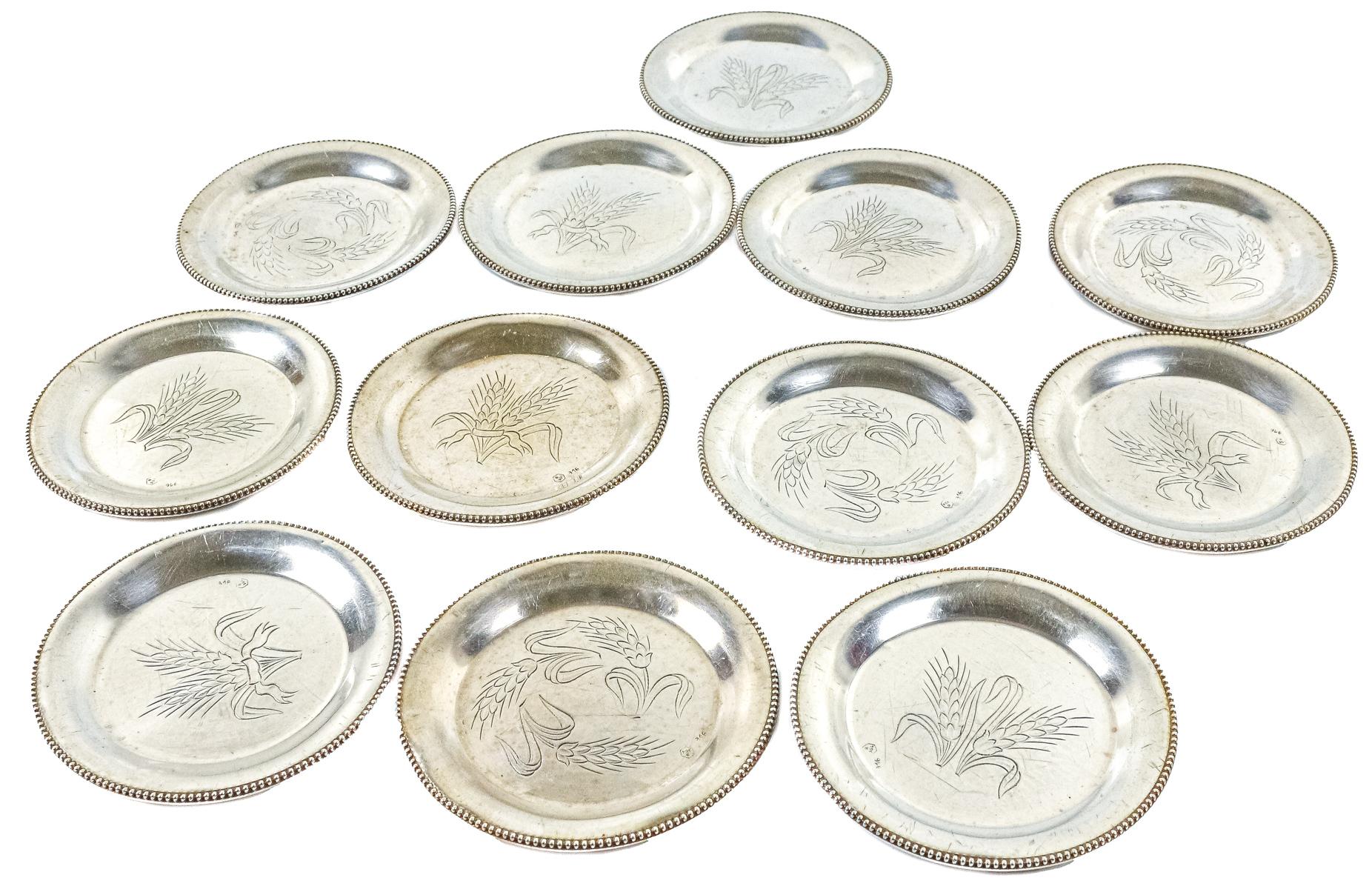 DOCE PLATOS PARA PAN AÑOS 70