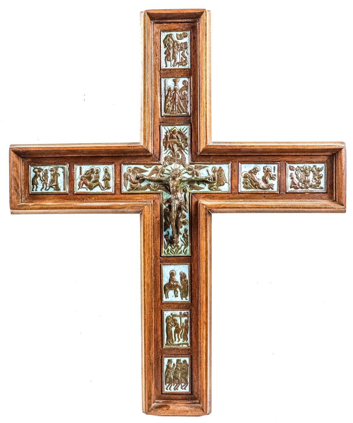 CRUZ EN MADERA Y ESMALTE DEL ÚLTIMO TERCIO S.XX