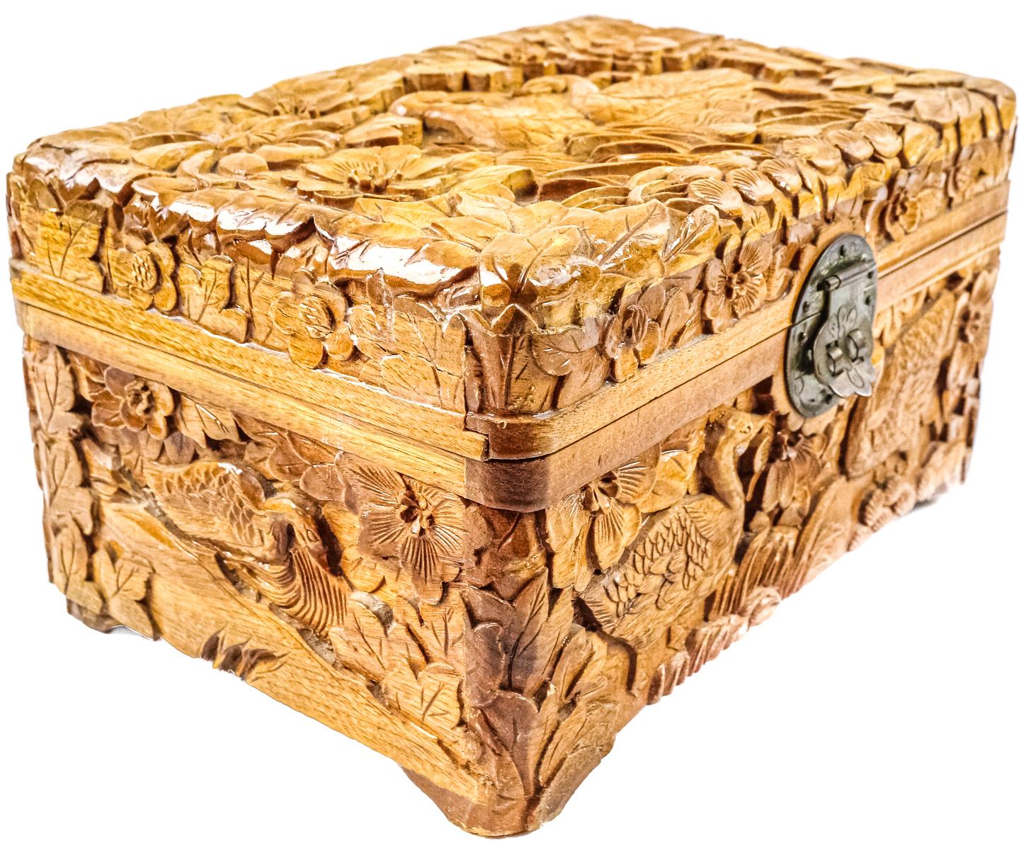CAJA ORIENTAL DE MEDIADOS DEL S.XX