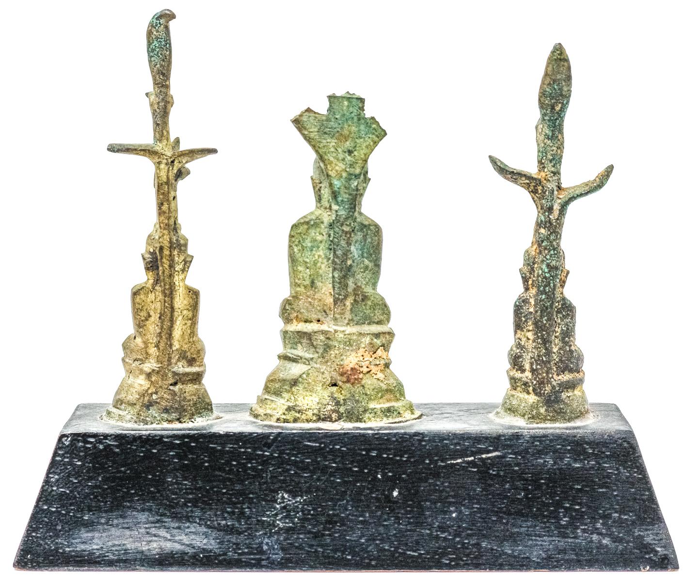 TRES FIGURAS EN BRONCE S.XVIII