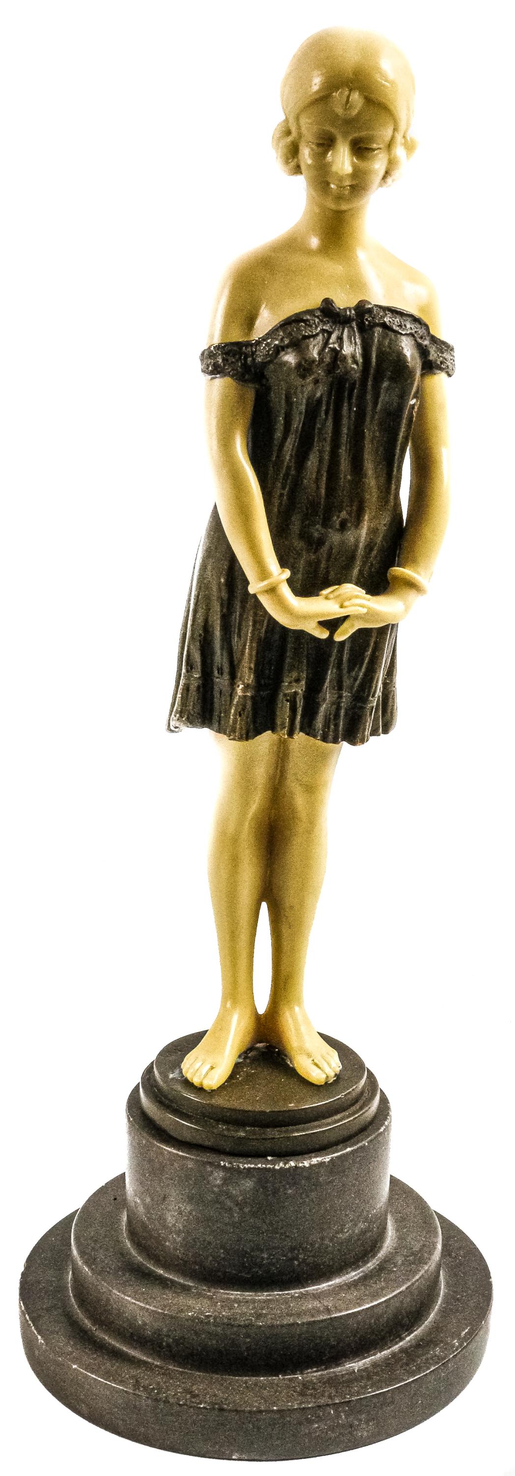 FIGURA EN BRONCE