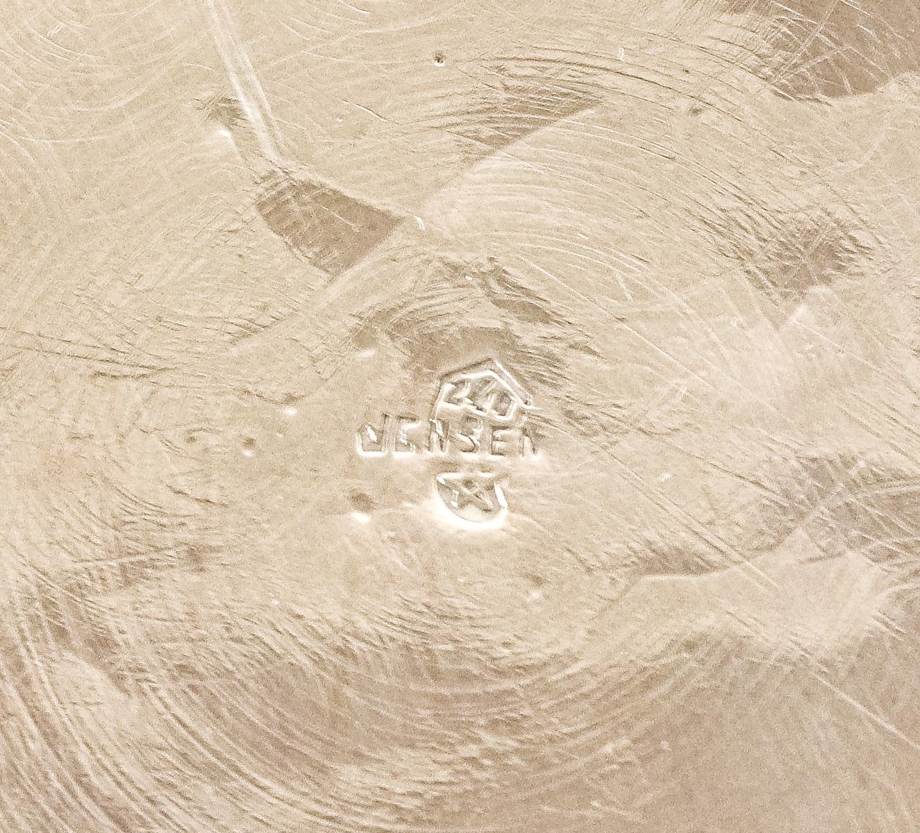 CENTRO DE MESA EN PLATA DE MEDIADOS DEL S.XX