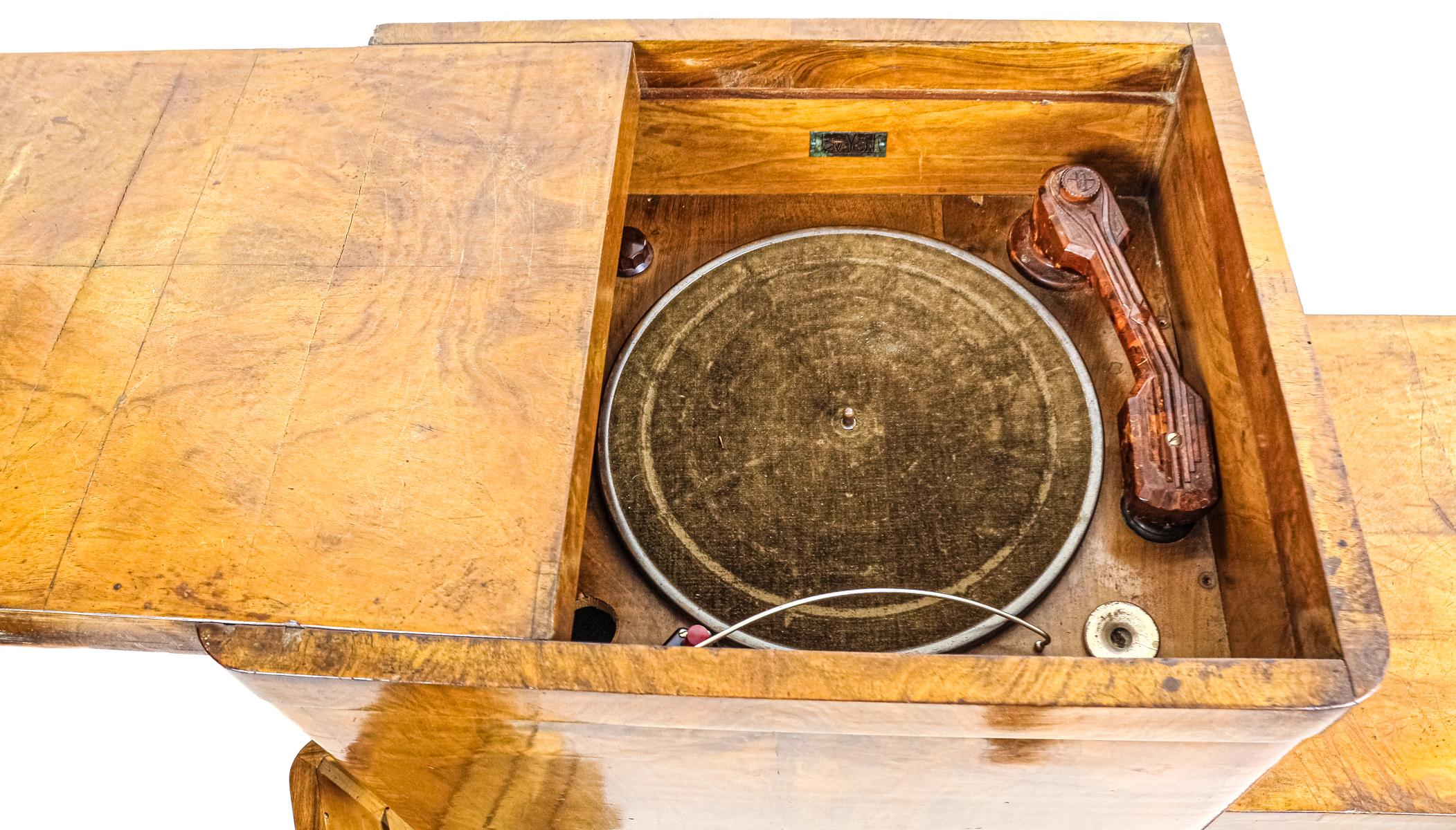 MUEBLE TOCADISCOS ART DECÓ