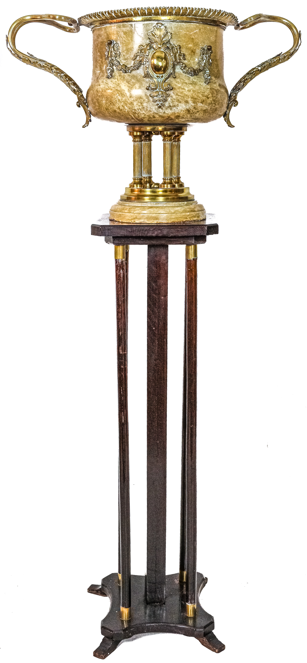 COPA DECORATIVA DEL PRIMER TERCIO DE SIGLO XX