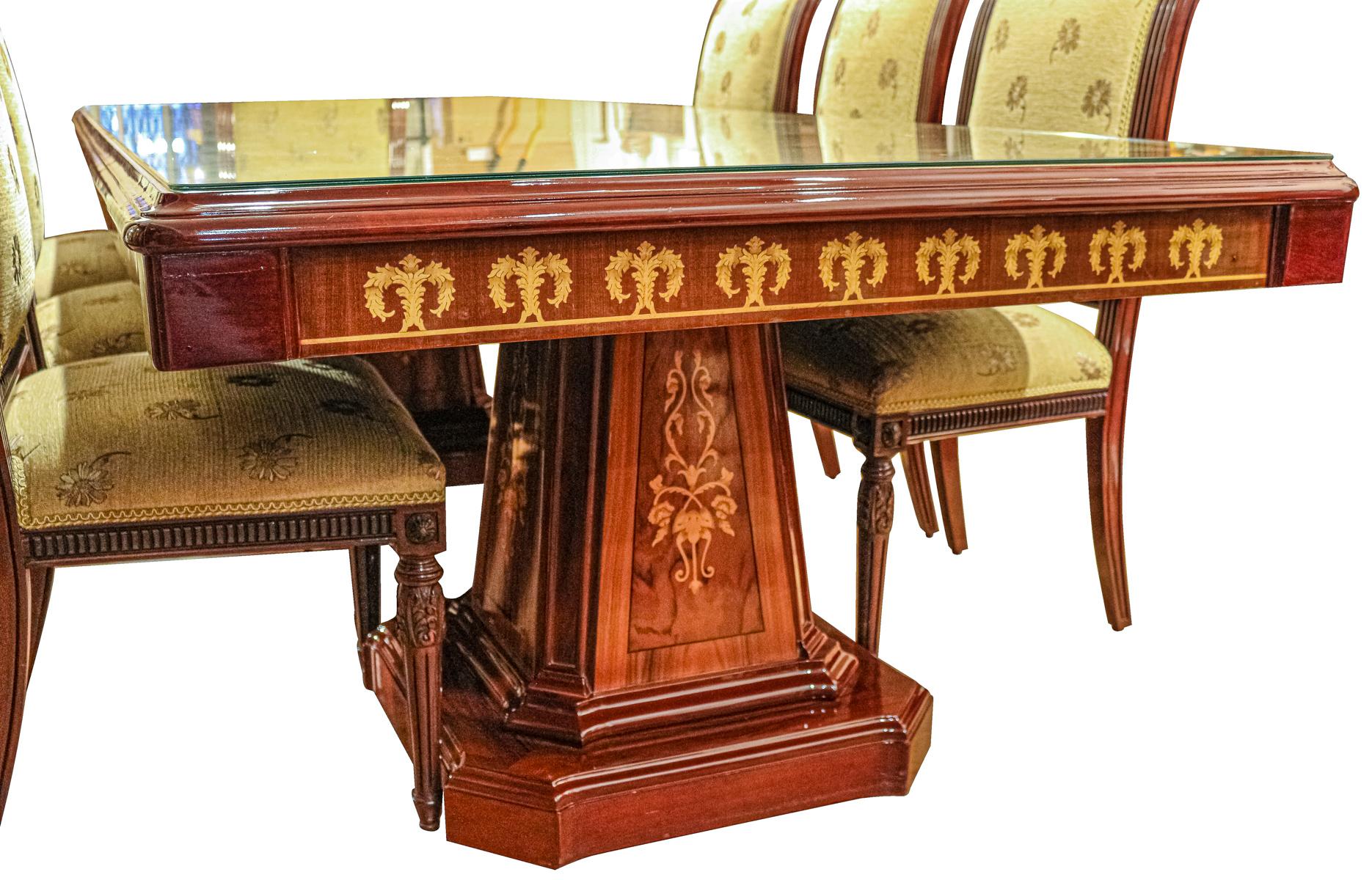 CONJUNTO DE MESA Y SILLERIA DEL ÚLTIMO CUARTO DEL S.XX