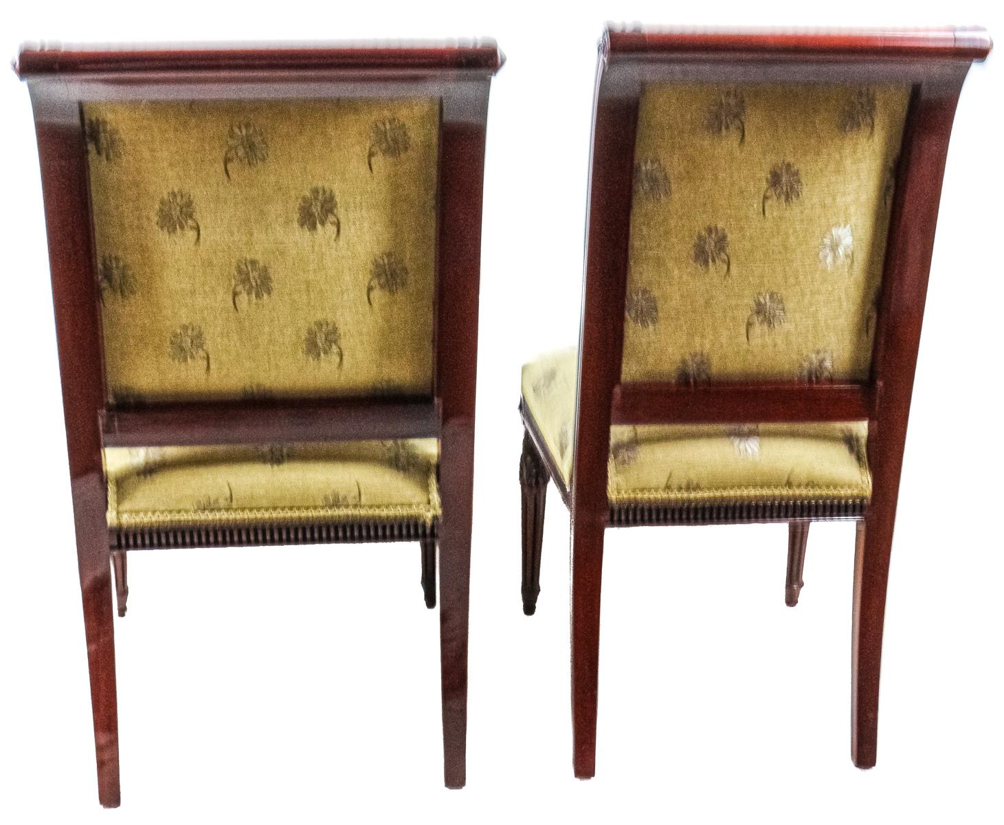 CONJUNTO DE MESA Y SILLERIA DEL ÚLTIMO CUARTO DEL S.XX