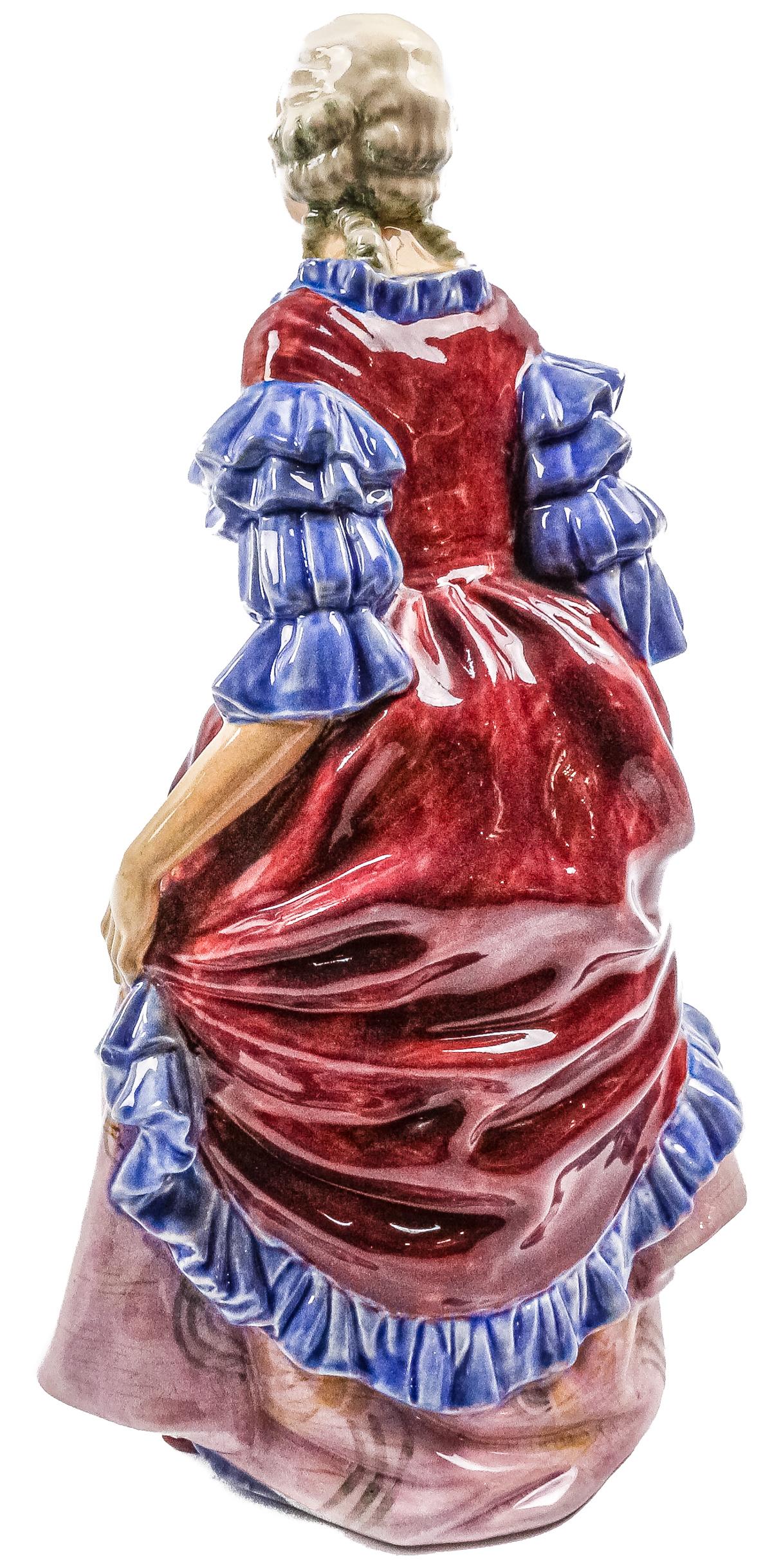 FIGURA EN CERÁMICA ESMALTADA "ROYAL DOULTON"