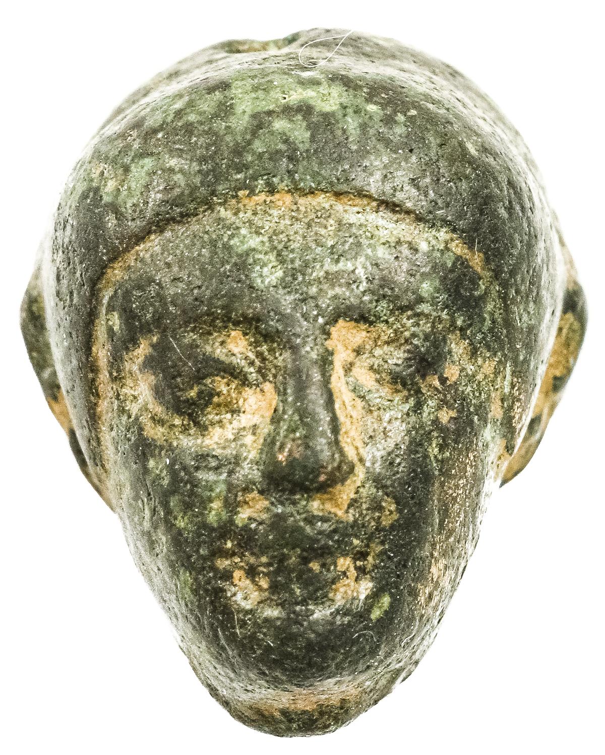 PEQUEÑO COLGANTE EN BRONCE