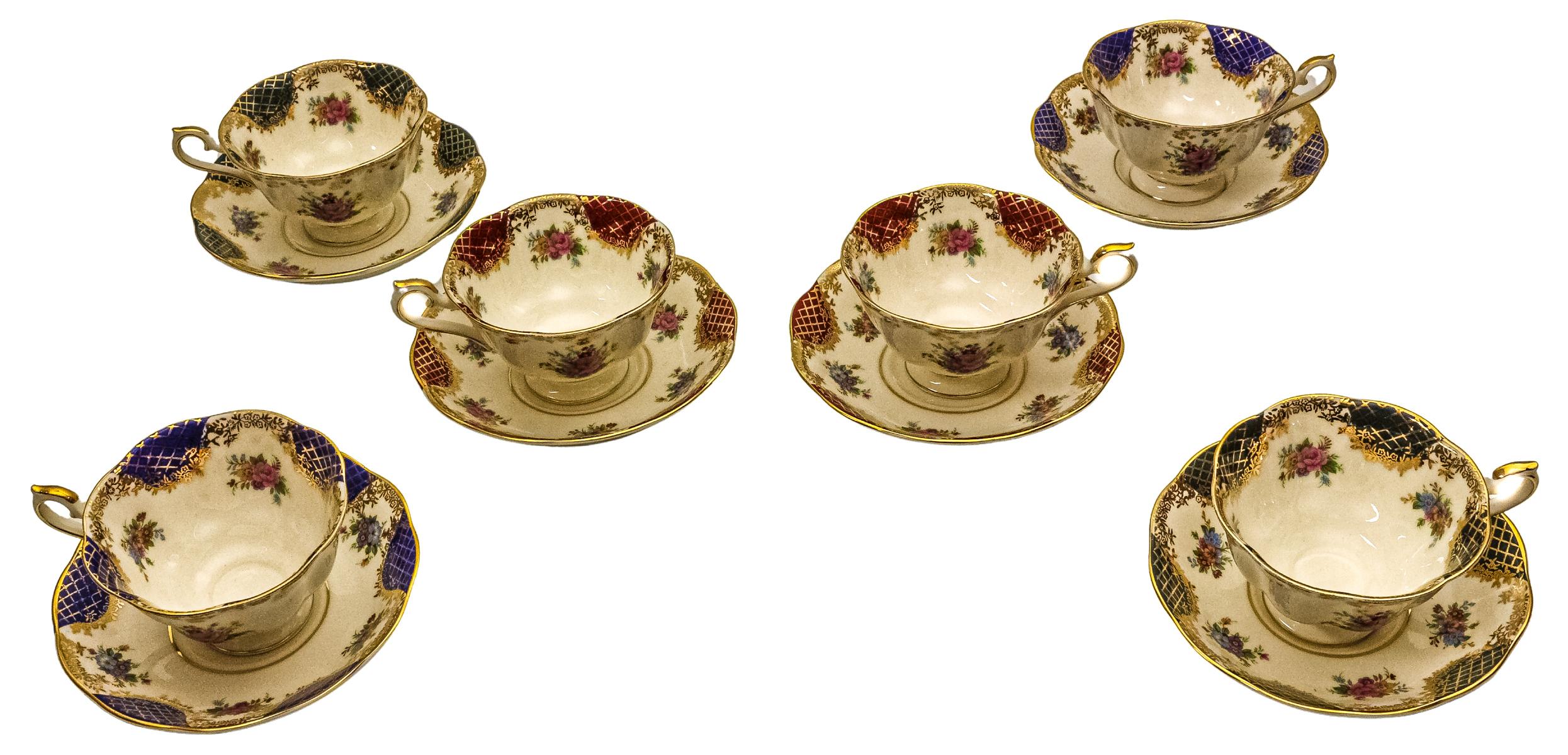 SEIS TAZAS CON PLATO EN LOZA INGLESA