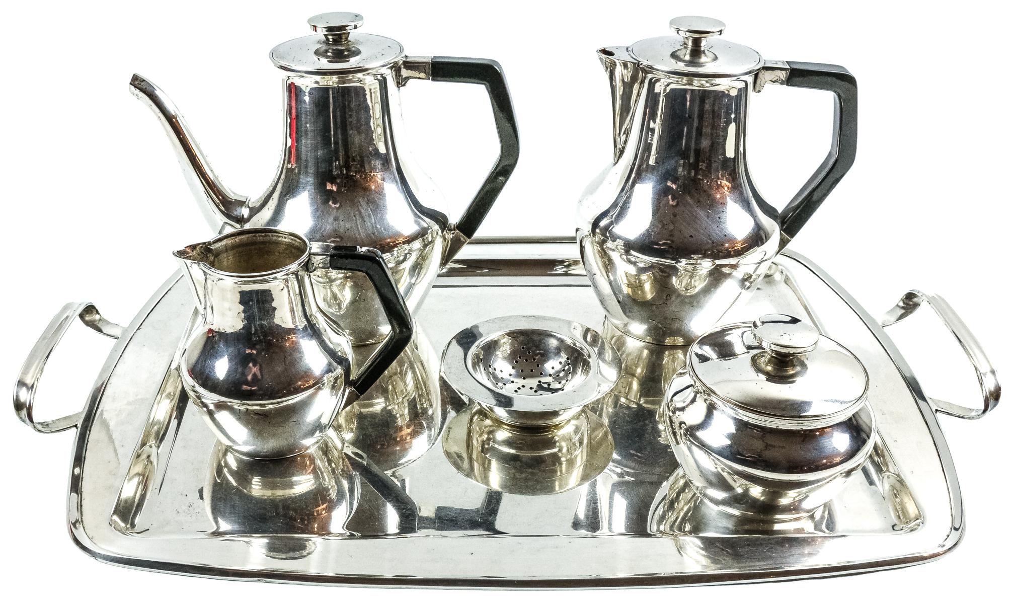 SERVICIO DE CAFÉ Y TÉ DEL ÚLTIMO TERCIO DEL S.XX