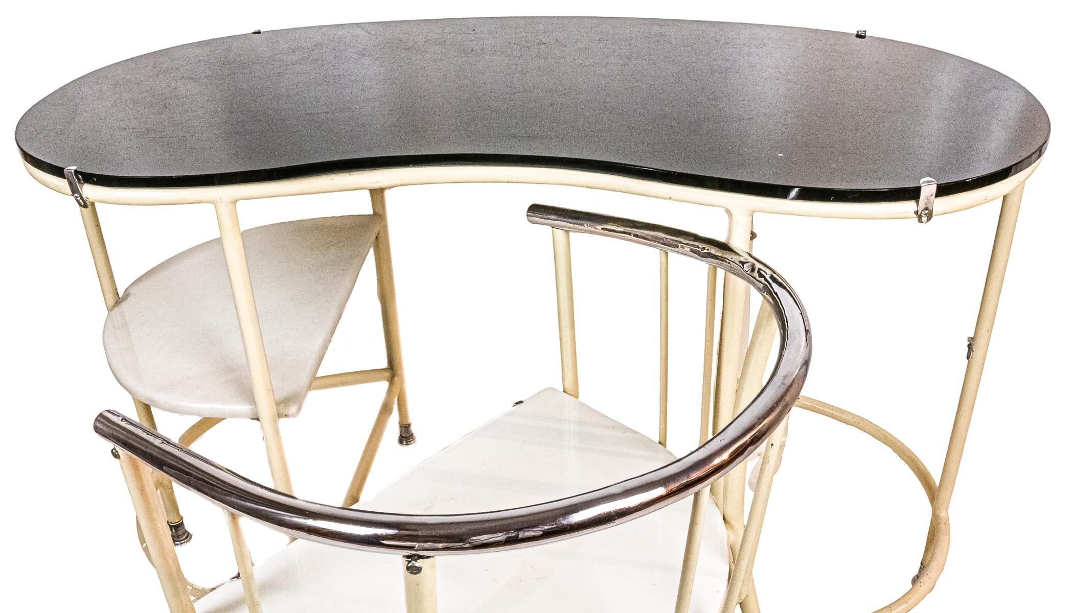MESA DE CONSULTORIO MÉDICO CON SILLA