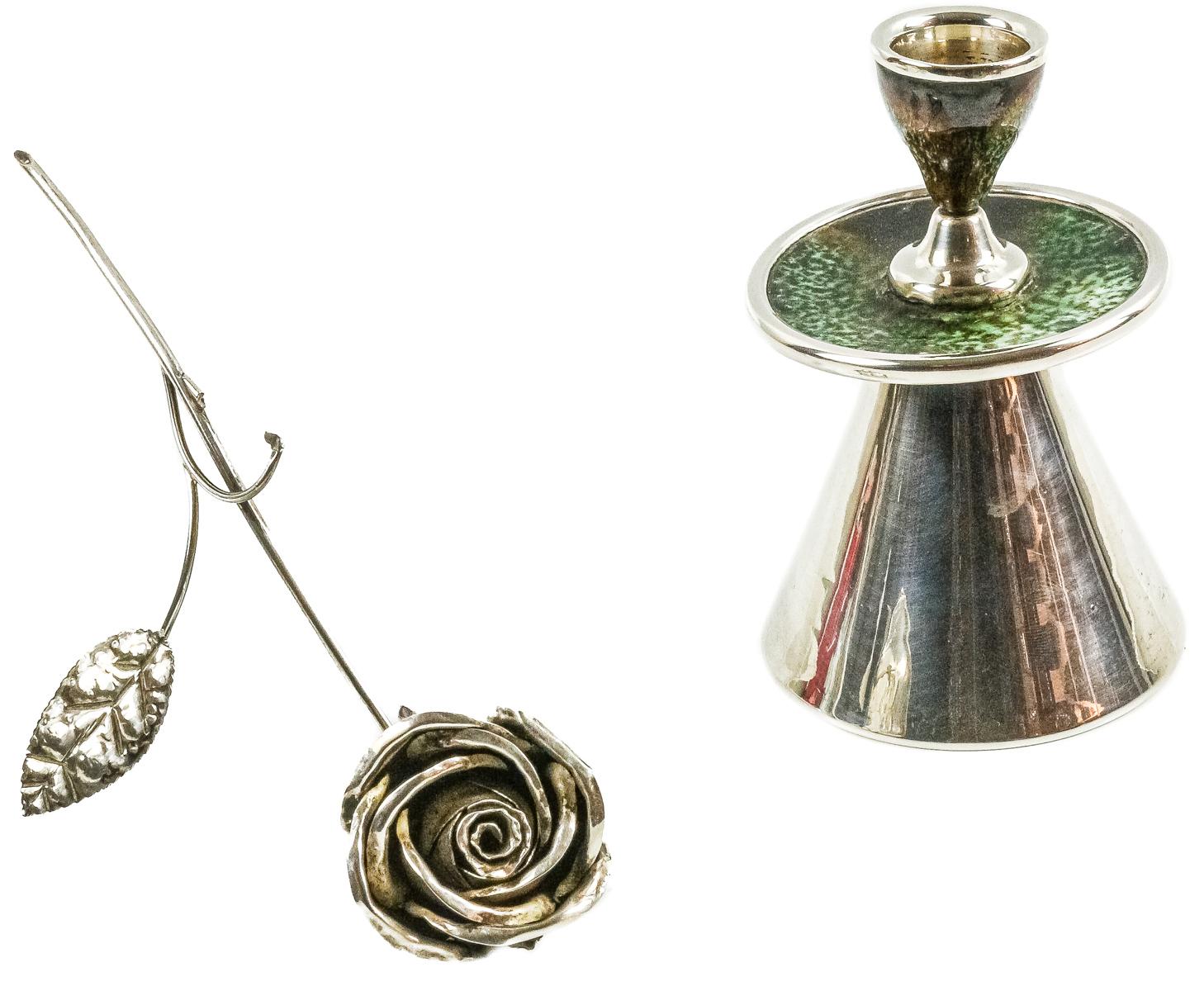 PALMATORIA Y FLOR EN PLATA DE MEDIADOS DEL S.XX