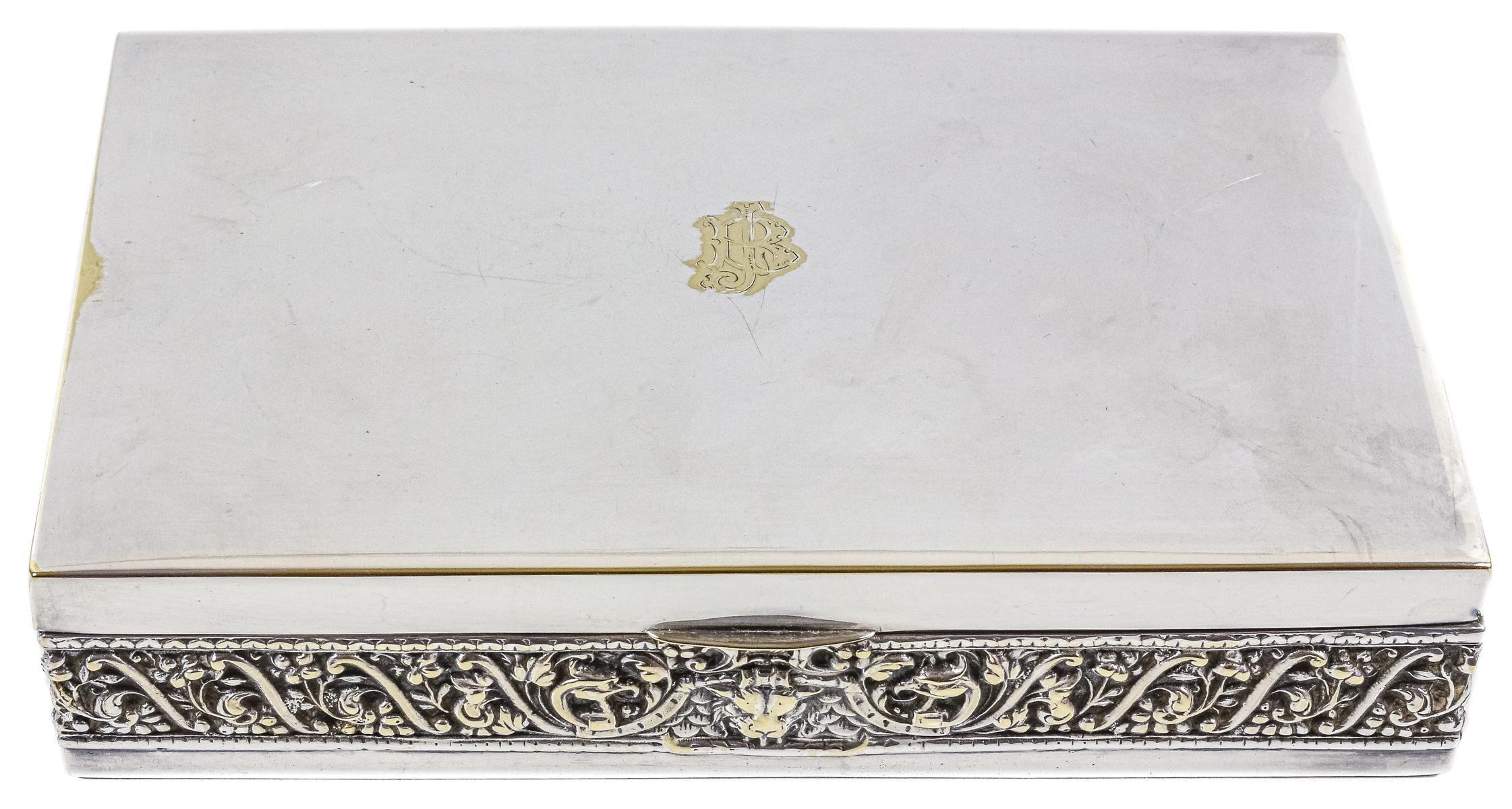 CAJA CIGARRERA DE METAL PLATEADO