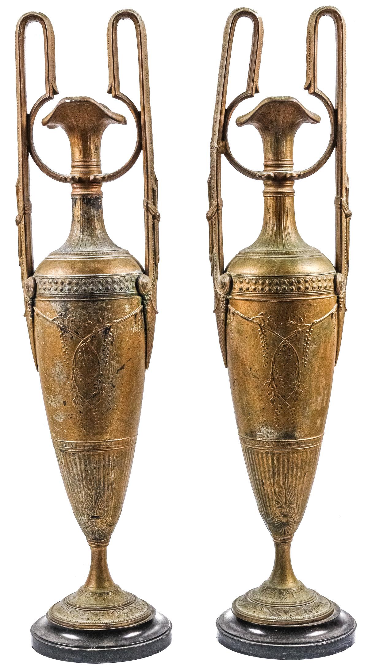 PAREJA DE ÁMFORAS DECORATIVAS