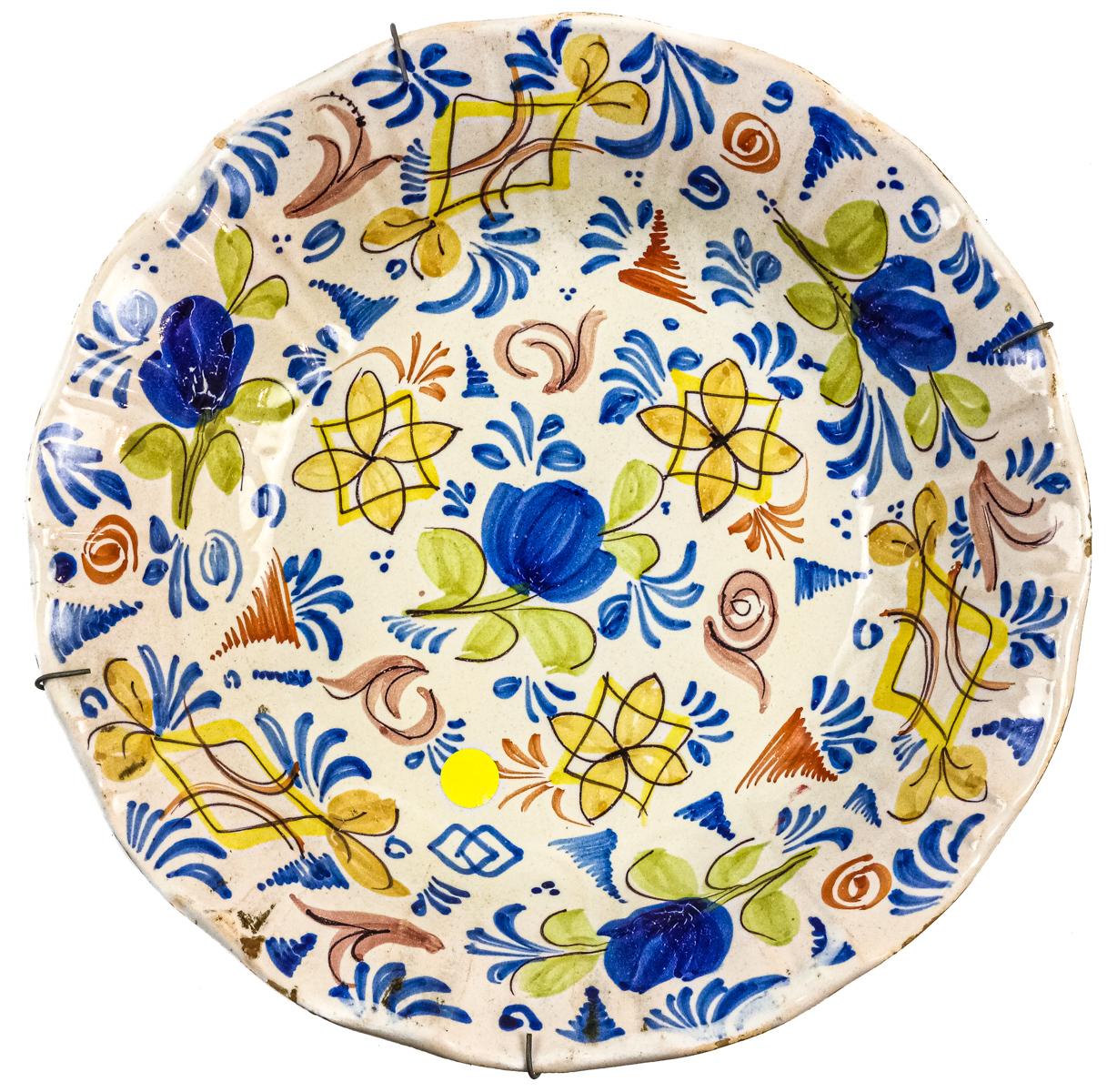 PLATO DE CERÁMICA DE MANISES DE FINALES DE SIGLO XIX